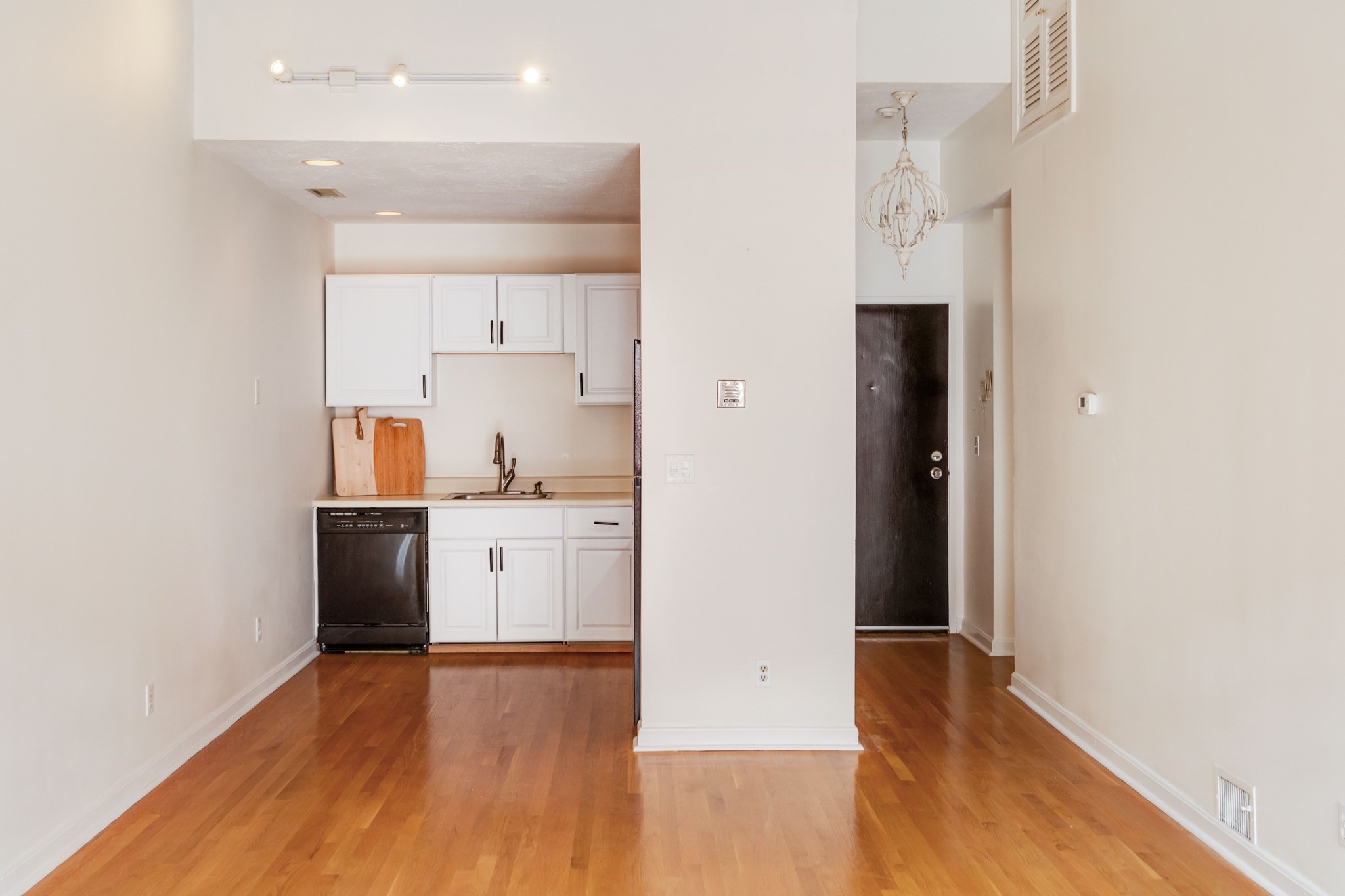 71 Princeton St # 114