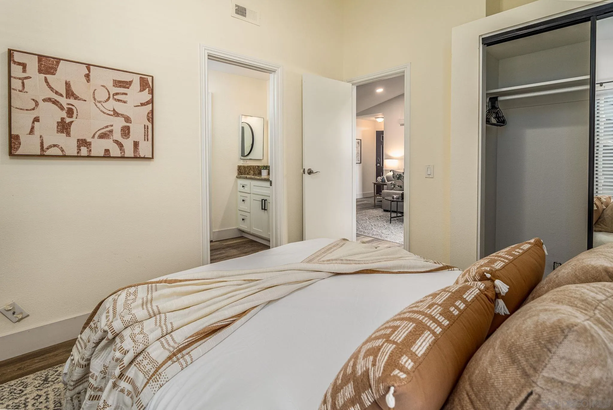 1059 Shadowridge Dr Unit 12