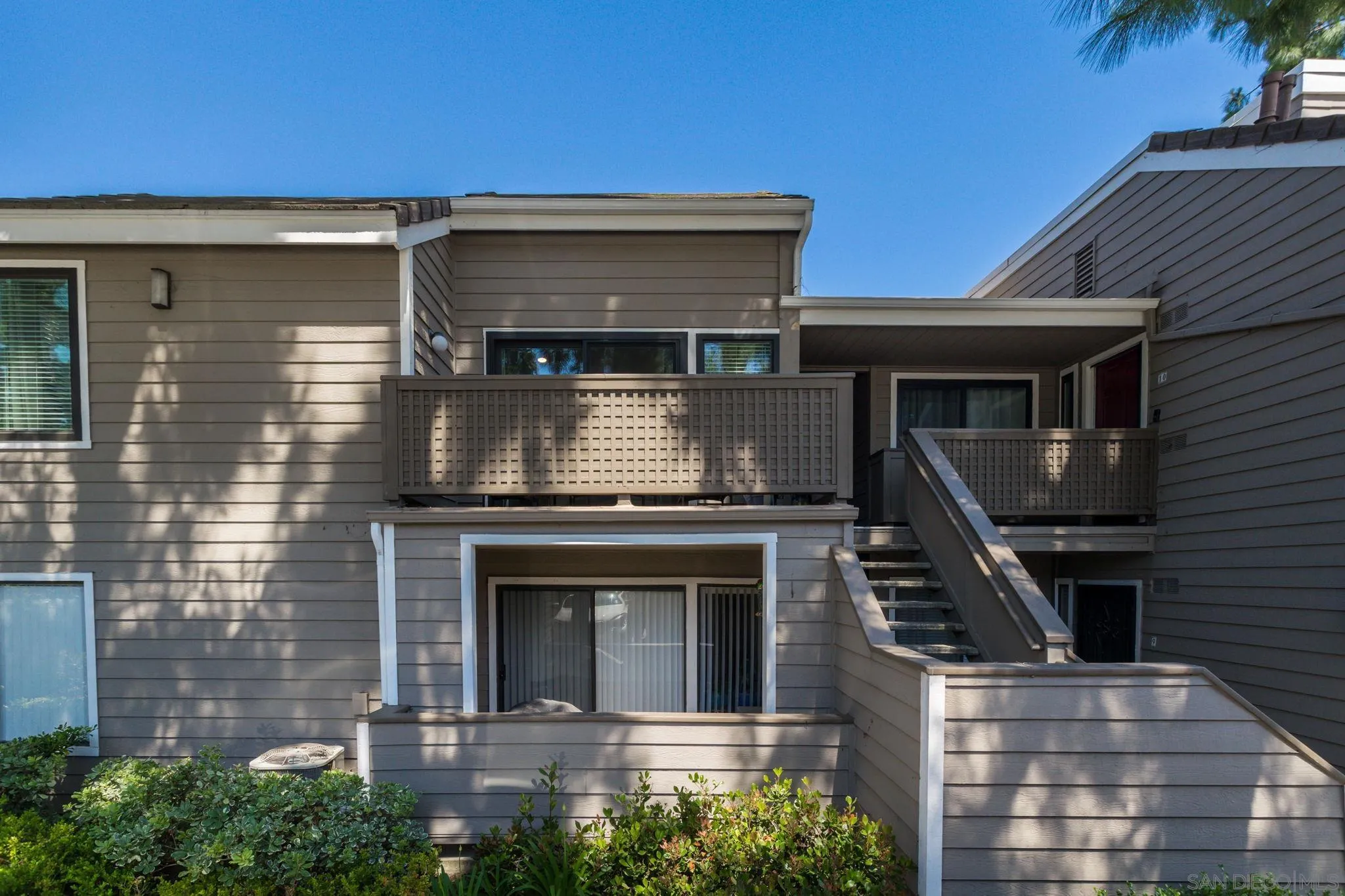 1059 Shadowridge Dr Unit 12