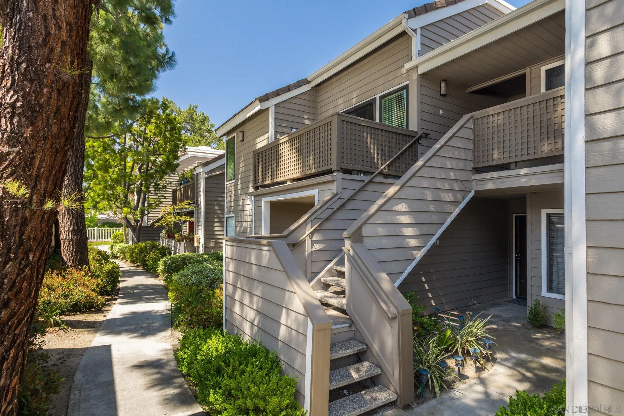 1059 Shadowridge Dr Unit 12