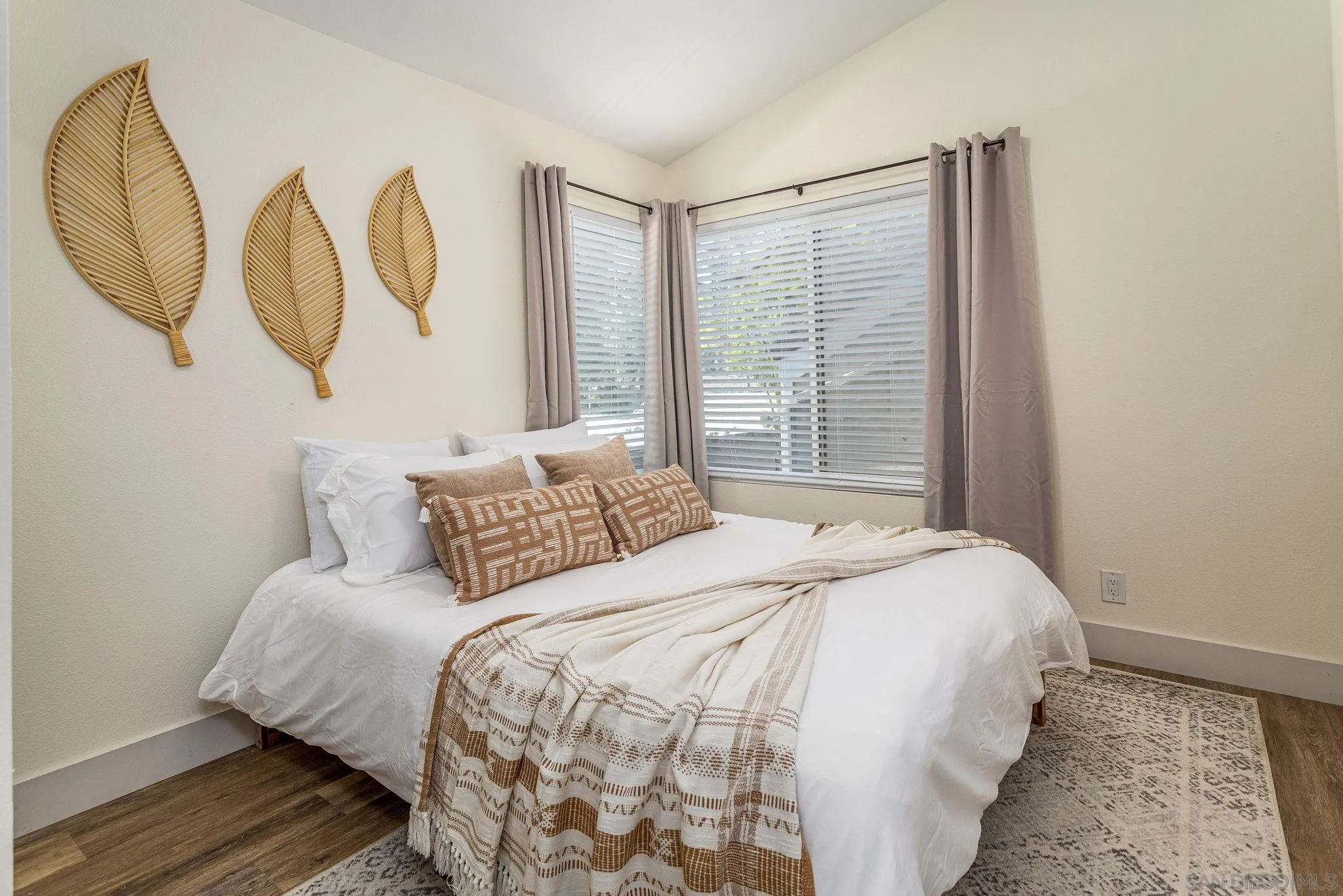 1059 Shadowridge Dr Unit 12