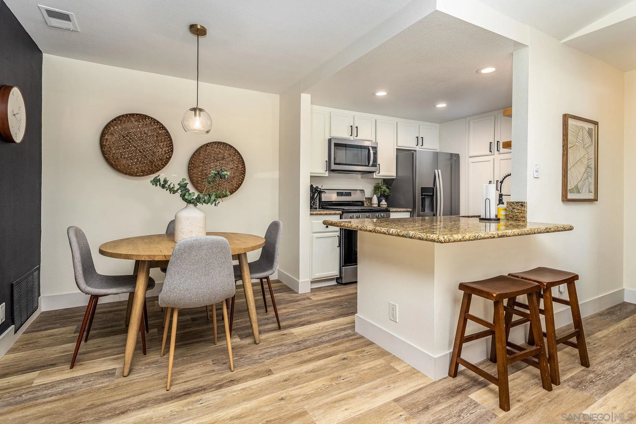 1059 Shadowridge Dr Unit 12