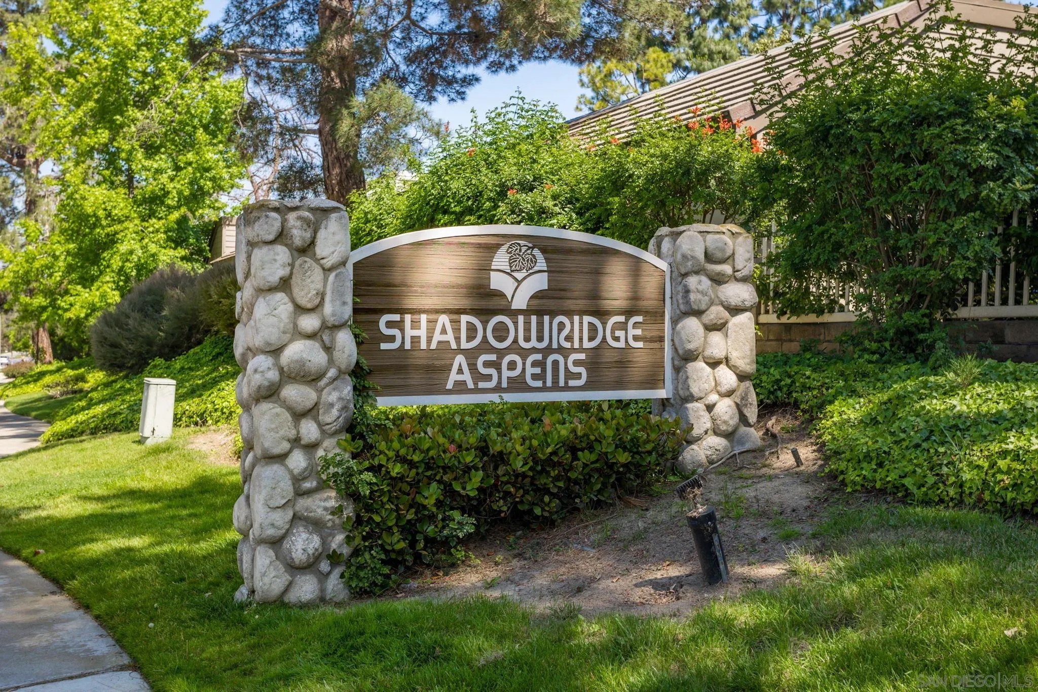 1059 Shadowridge Dr Unit 12