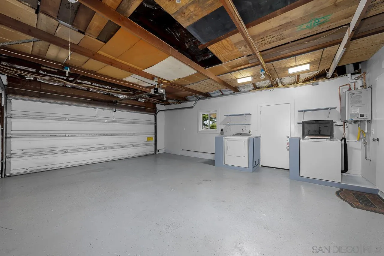5856 Cowles Mountain Blvd