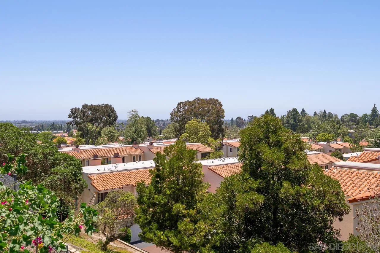 5856 Cowles Mountain Blvd