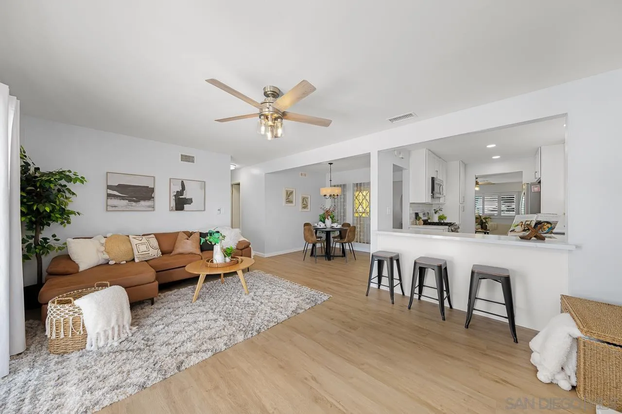 5856 Cowles Mountain Blvd