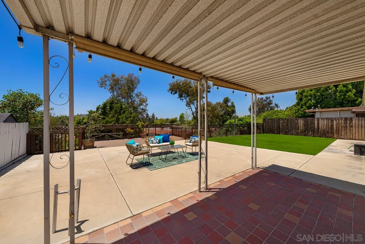 5856 Cowles Mountain Blvd
