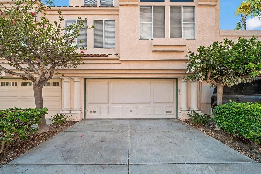 1386 Serena Cir Unit 2