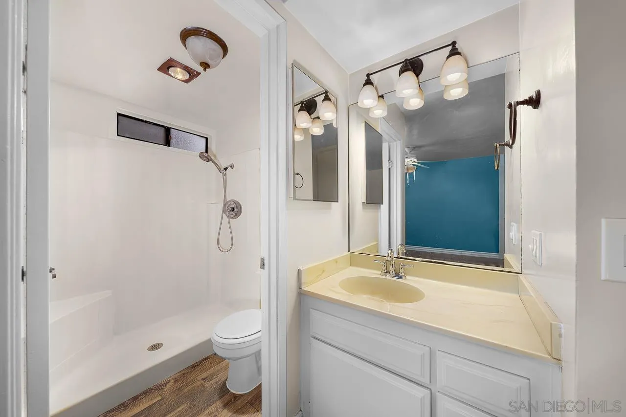 1257 E Grand Ave Unit D, Escondido Unit: D