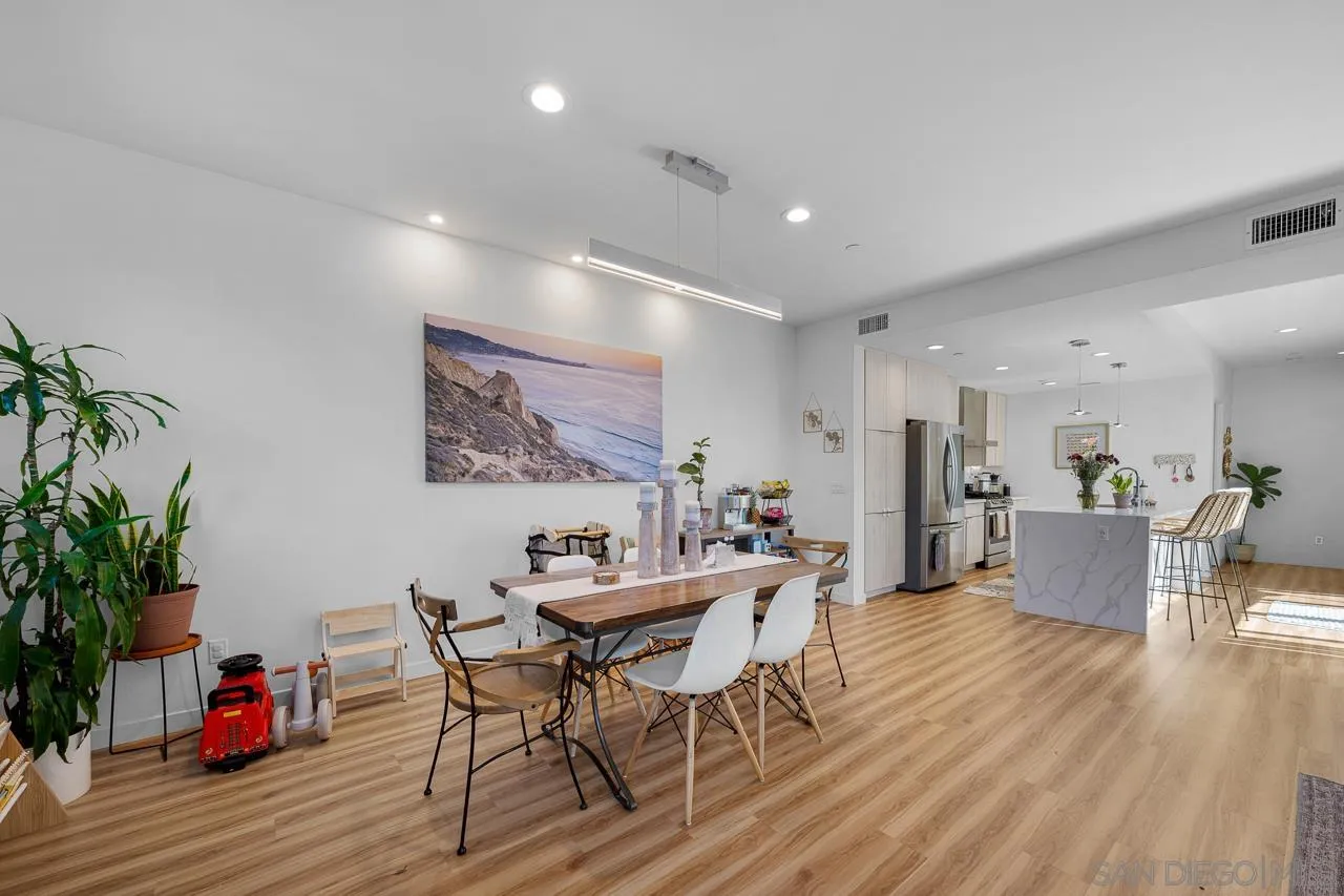 1166 Holly Avenue Unit 3