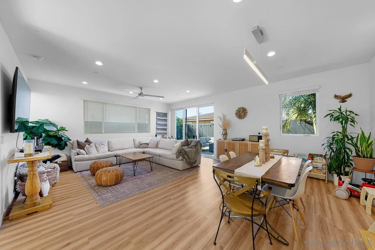 1166 Holly Avenue Unit 3