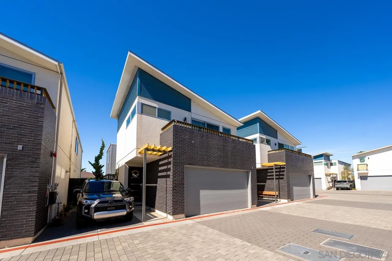 1166 Holly Avenue Unit 3