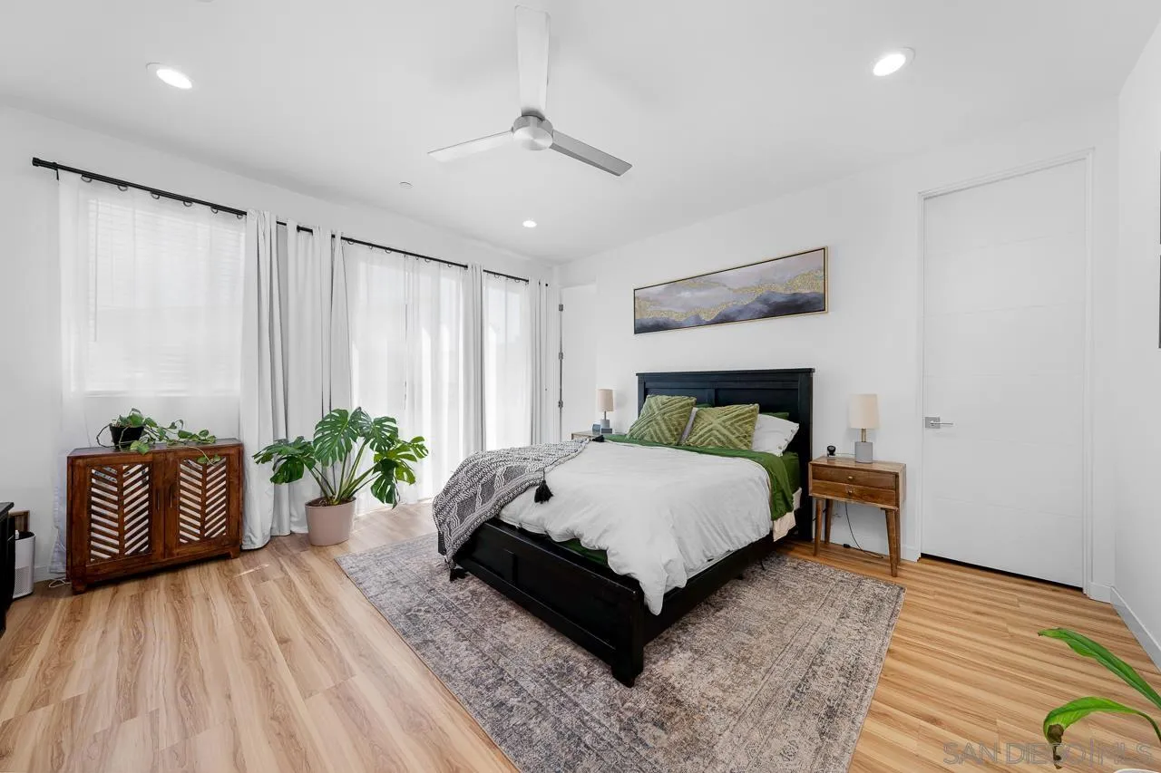 1166 Holly Avenue Unit 3