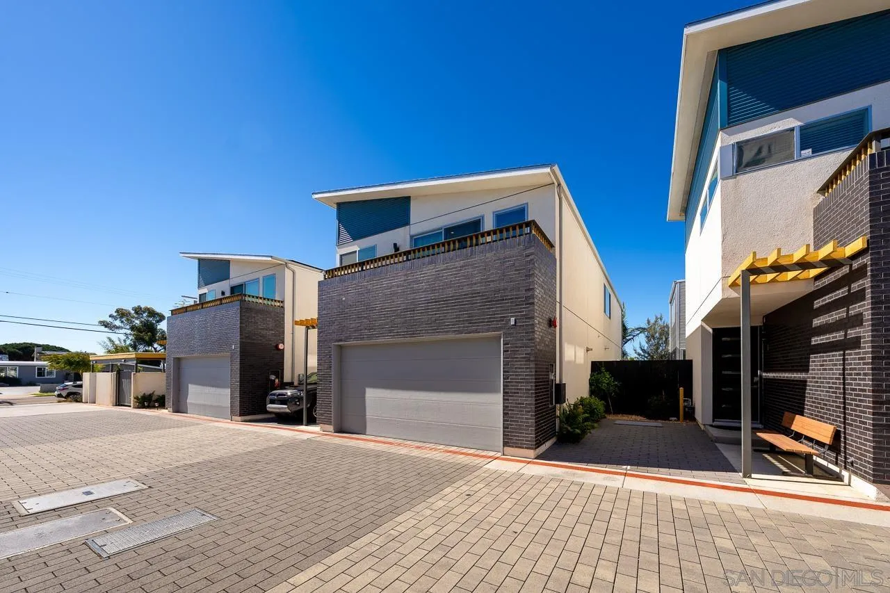 1166 Holly Avenue Unit 3