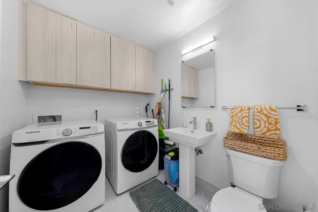 1166 Holly Avenue Unit 3