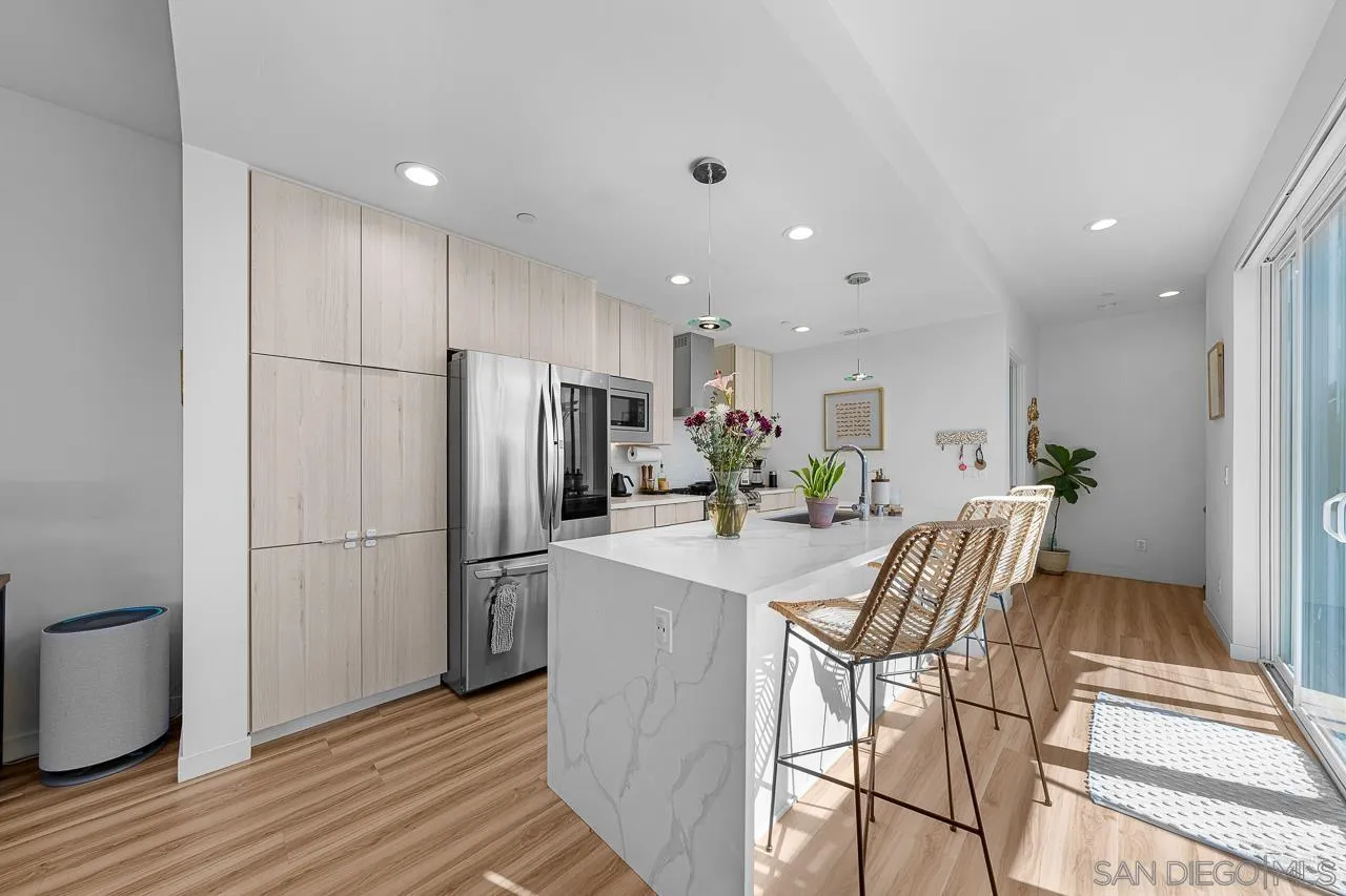 1166 Holly Avenue Unit 3