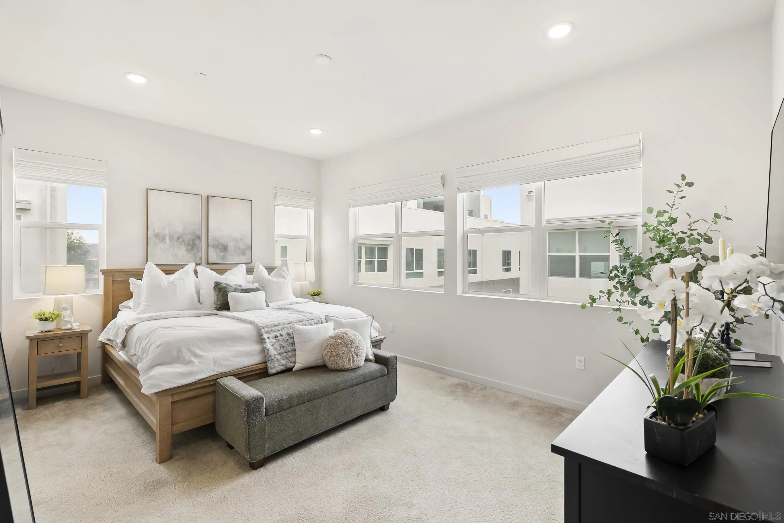 2049 Bravo Loop Unit 5