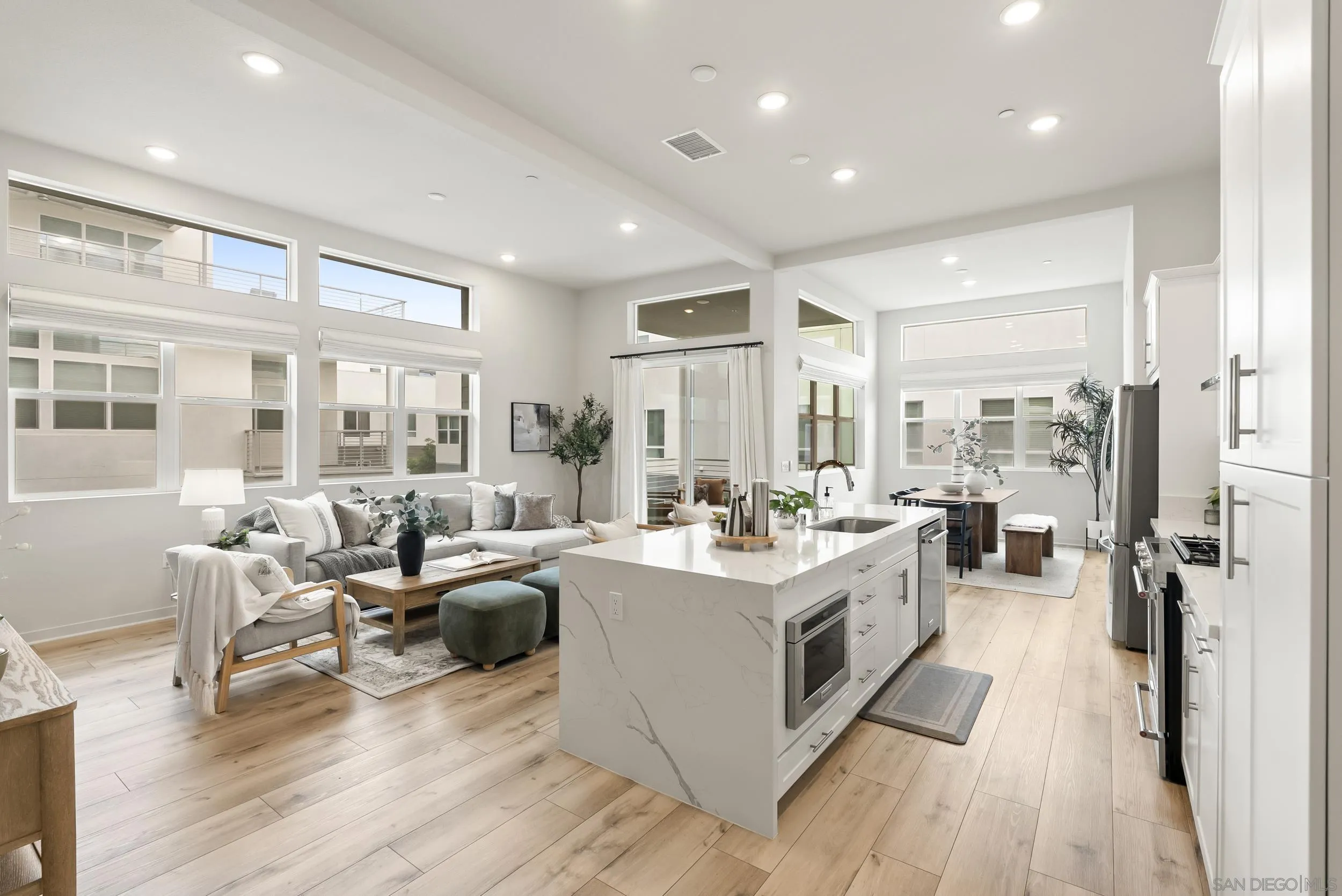 2049 Bravo Loop Unit 5