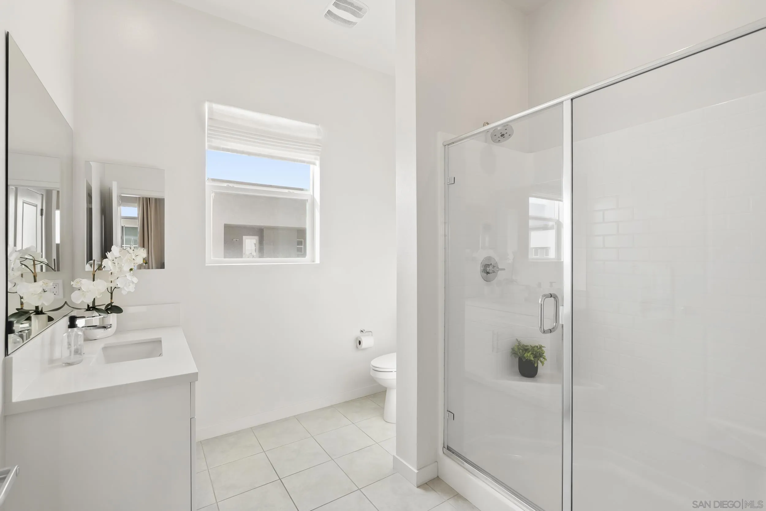 2049 Bravo Loop Unit 5