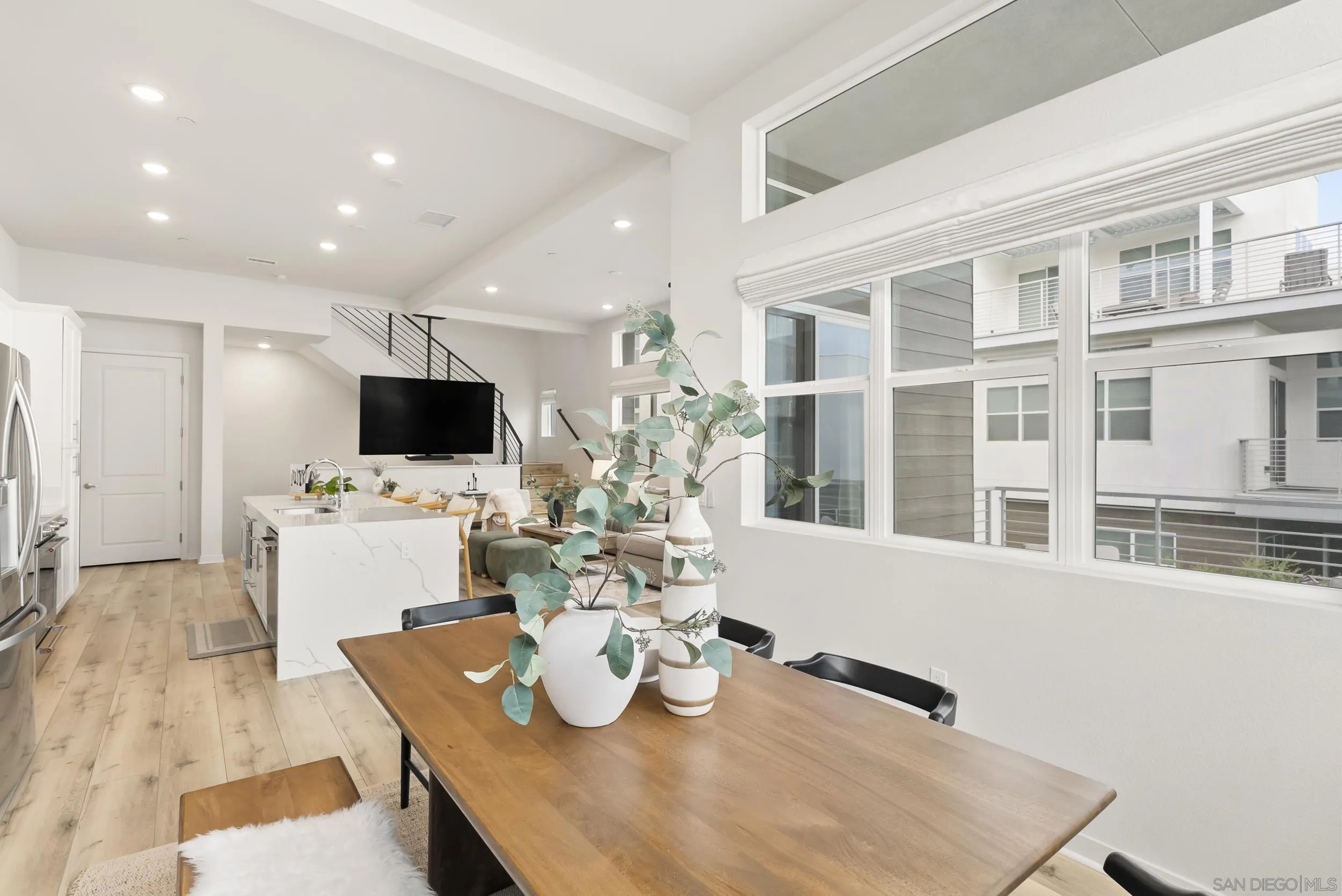 2049 Bravo Loop Unit 5