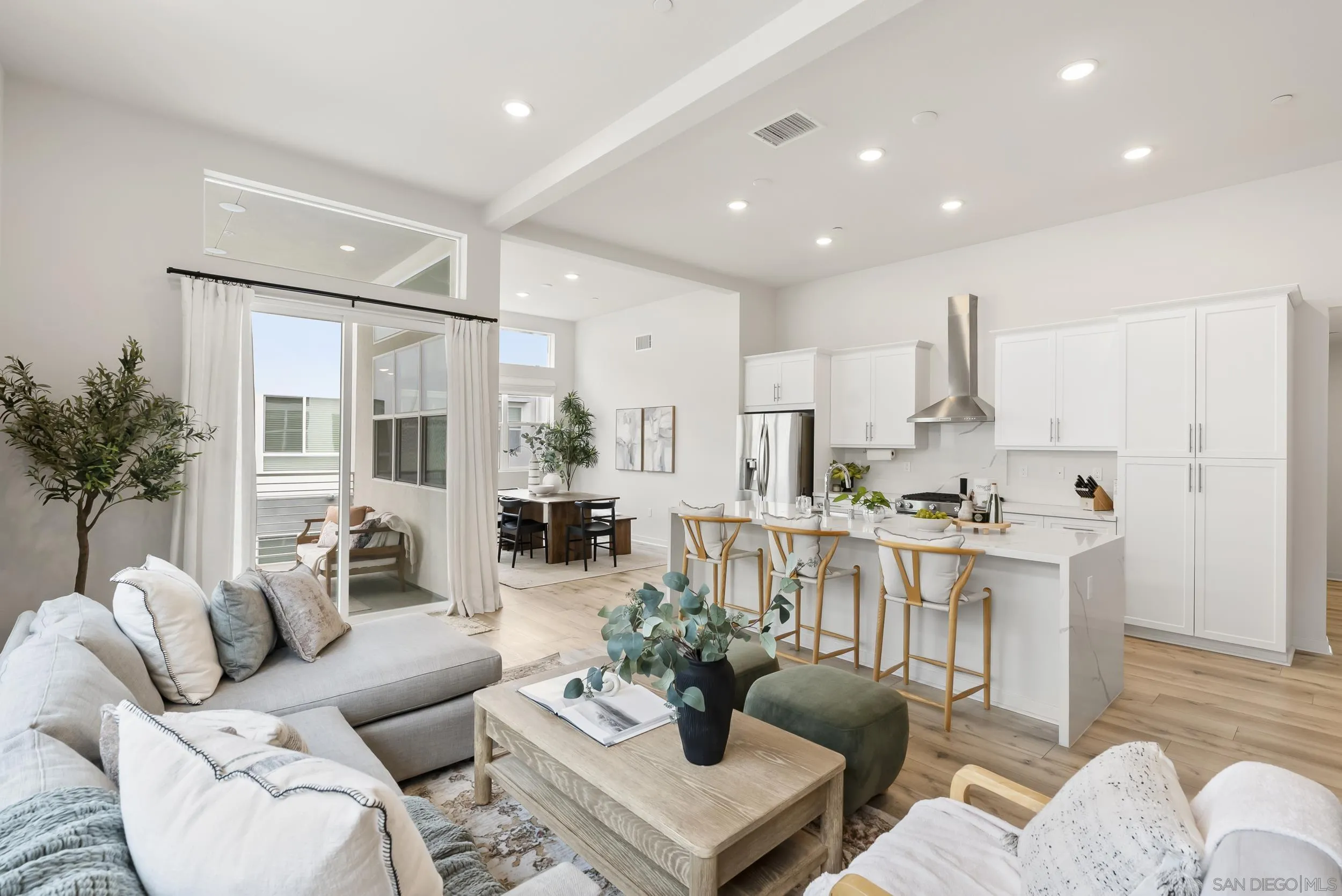 2049 Bravo Loop Unit 5