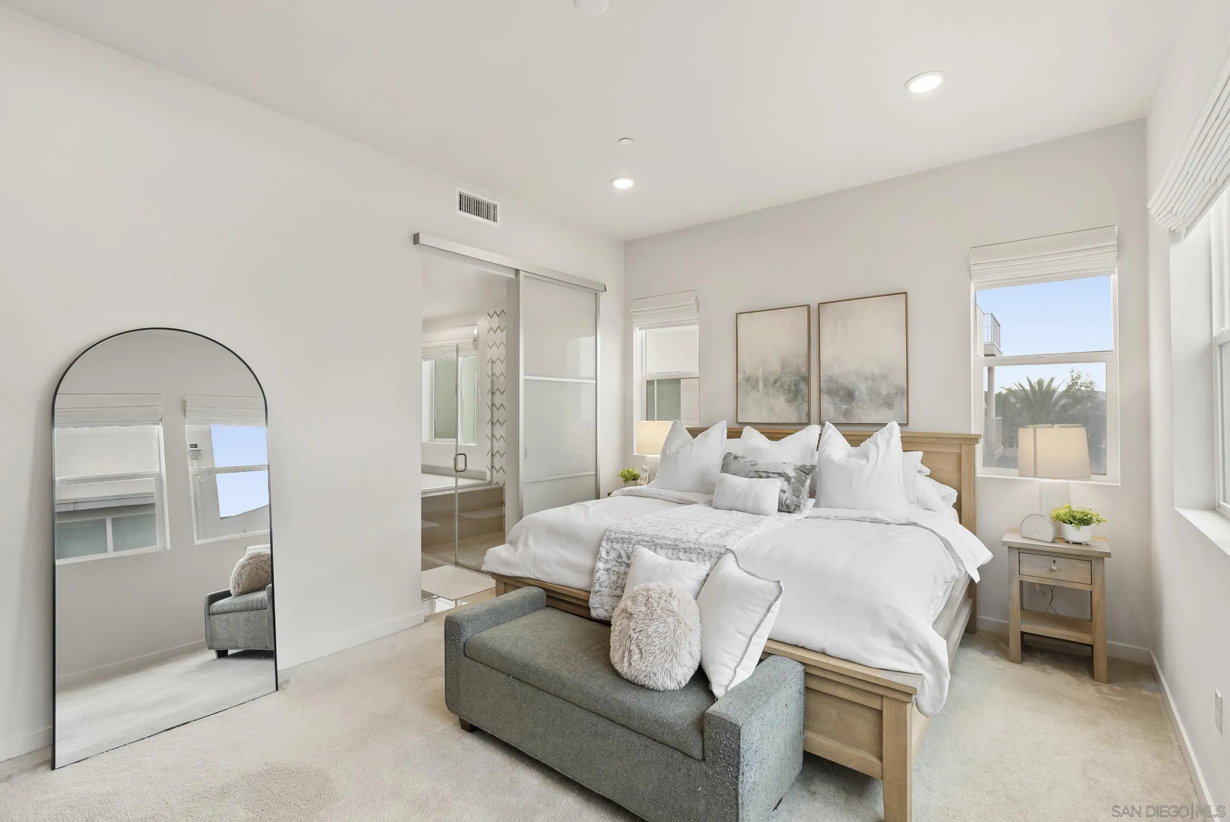 2049 Bravo Loop Unit 5