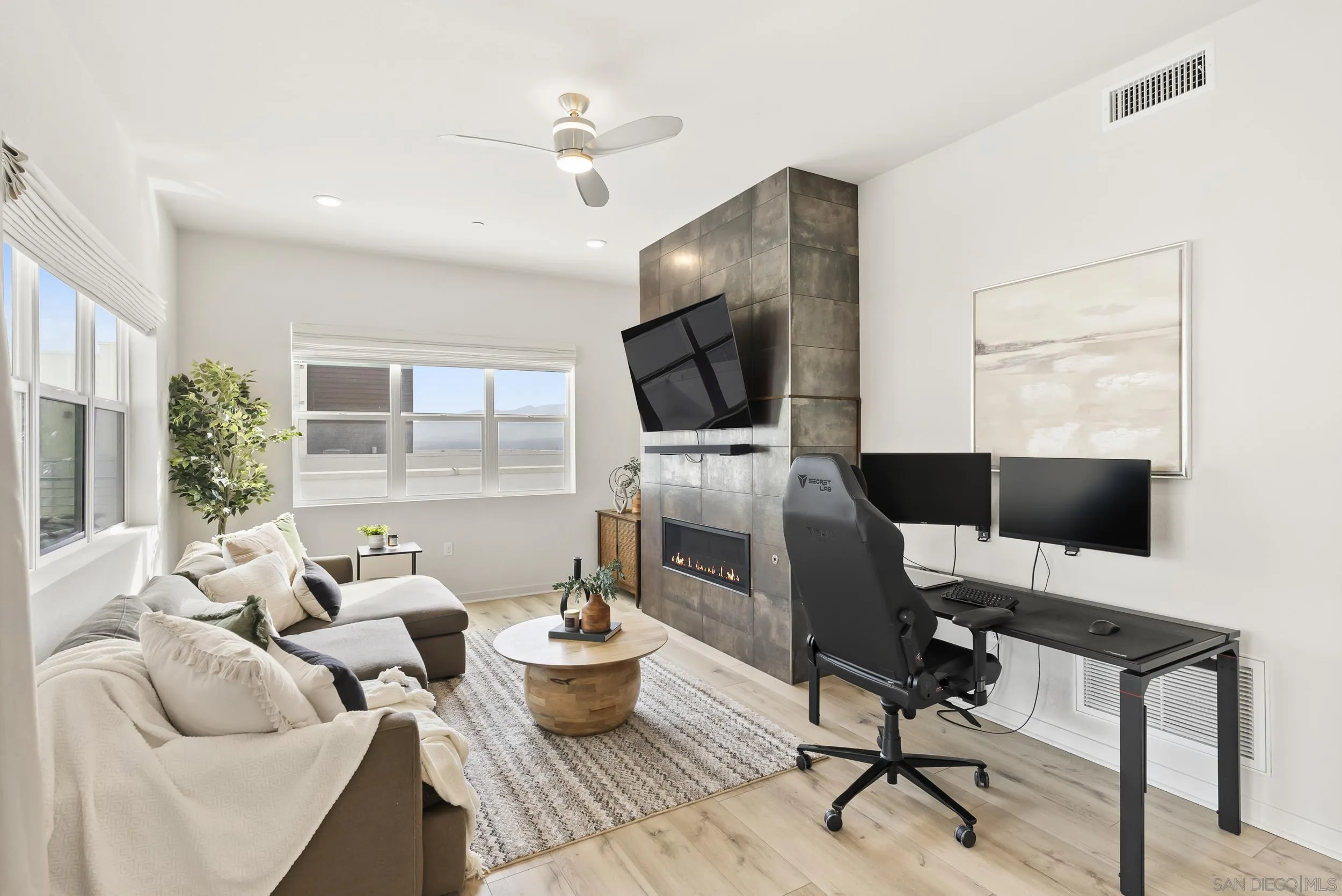 2049 Bravo Loop Unit 5