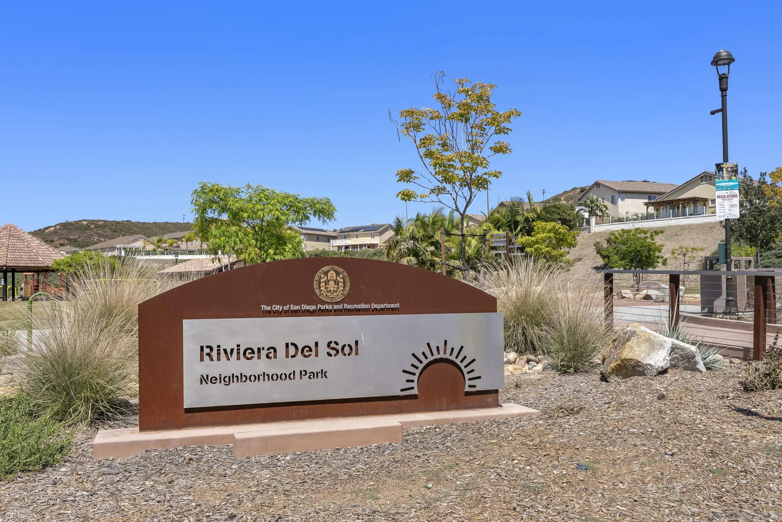 1562 Paseo Aurora