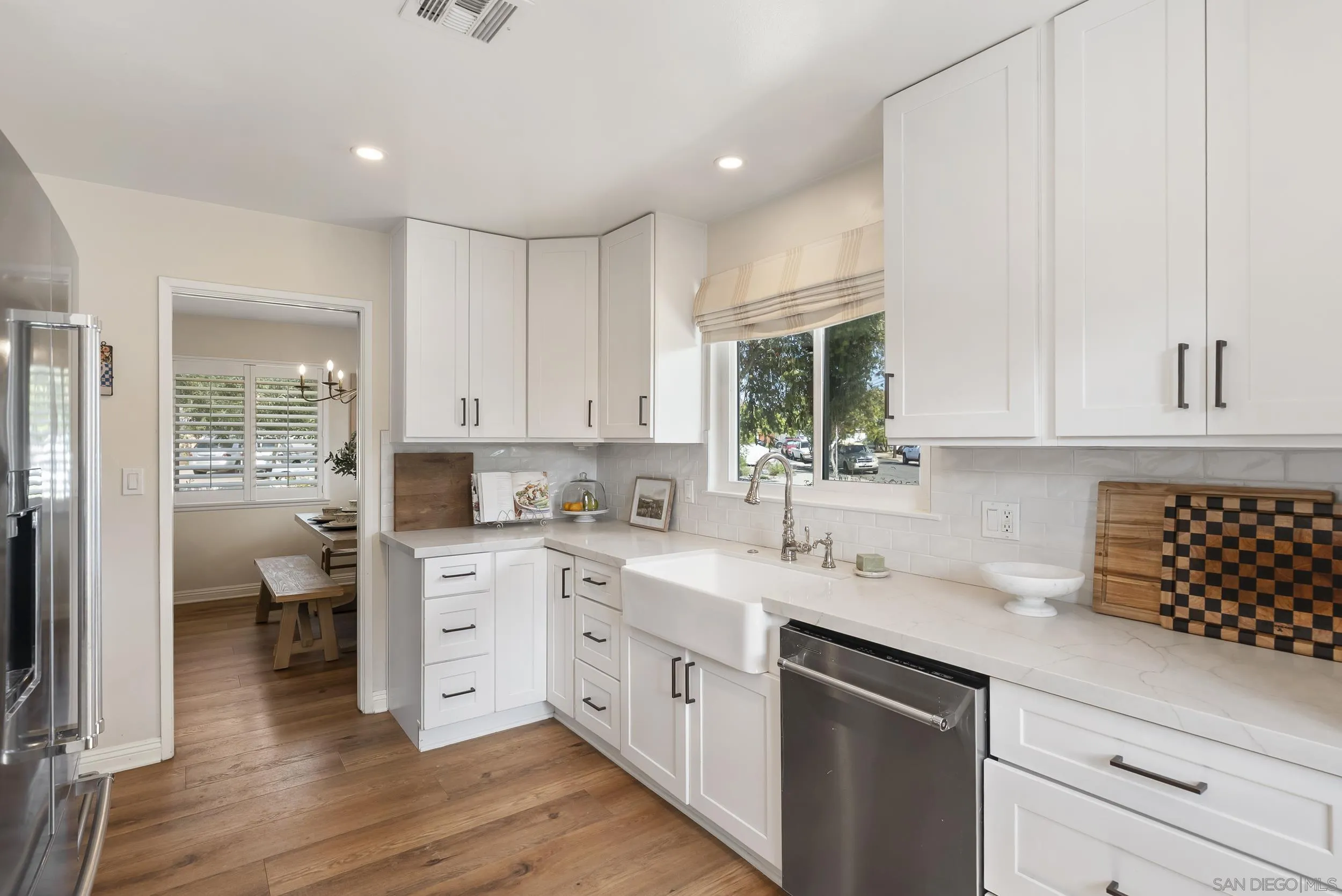 4454 Bertha Ct