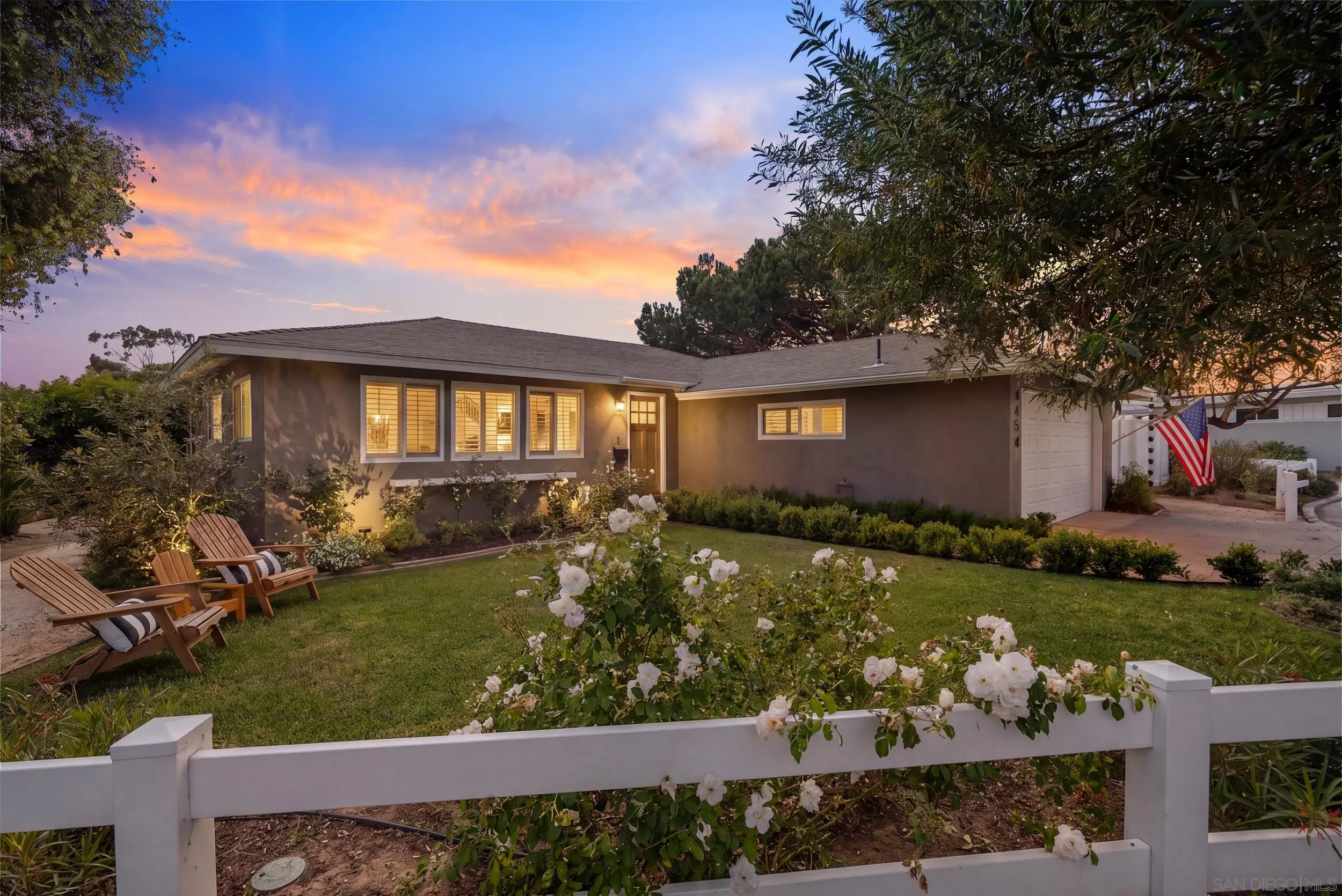 4454 Bertha Ct