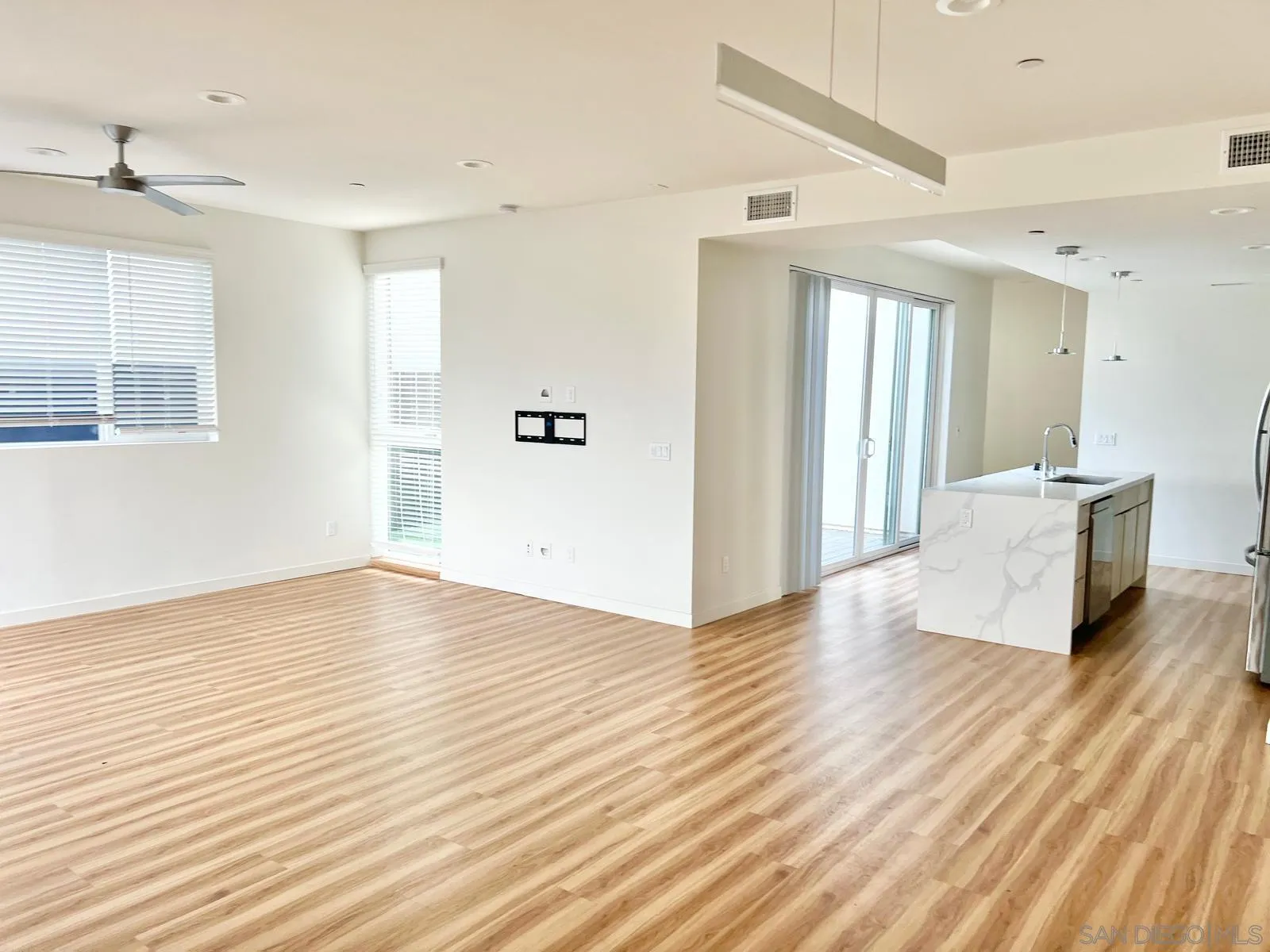 1166 Holly Avenue Unit 13