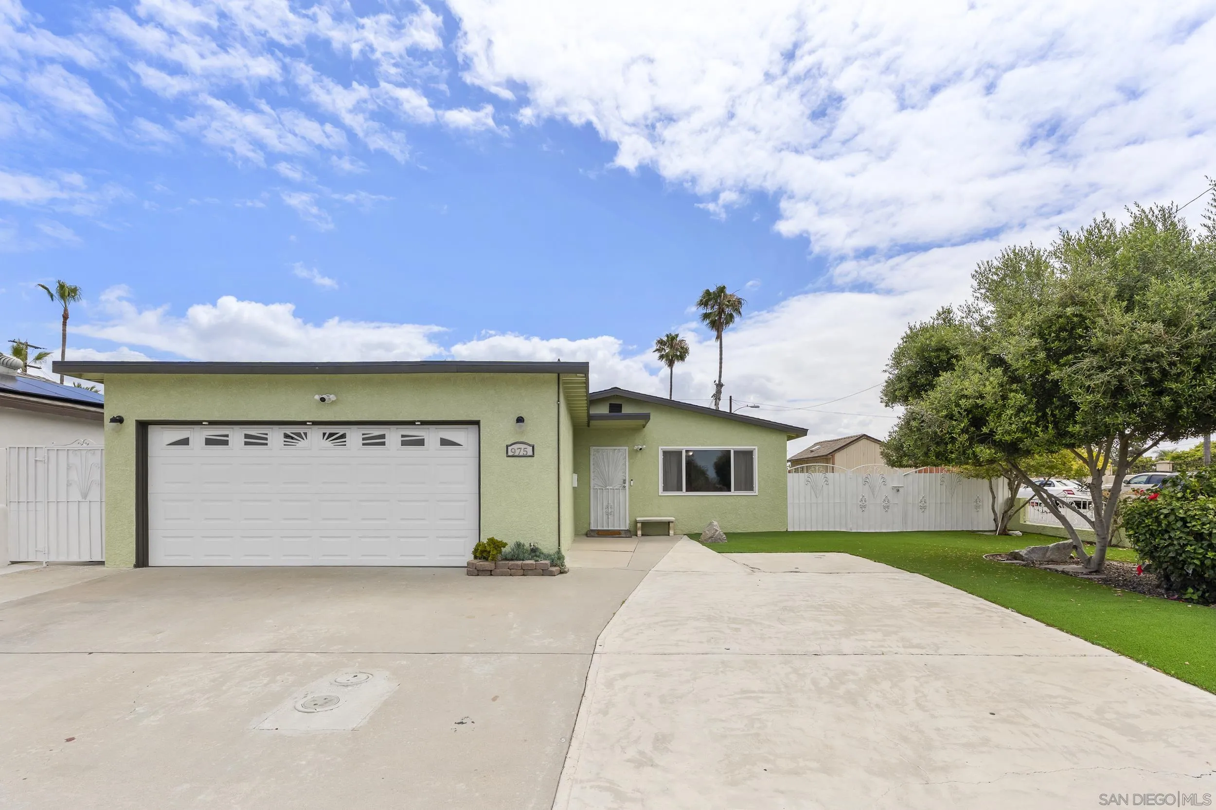 975 Granger St