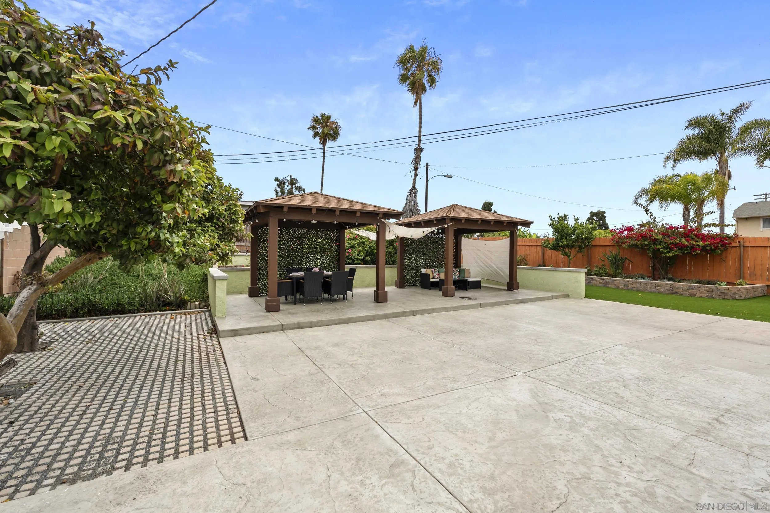 975 Granger St
