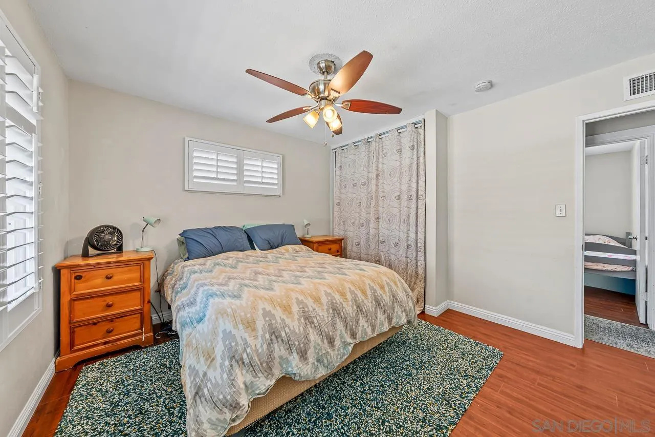 819 Brucker