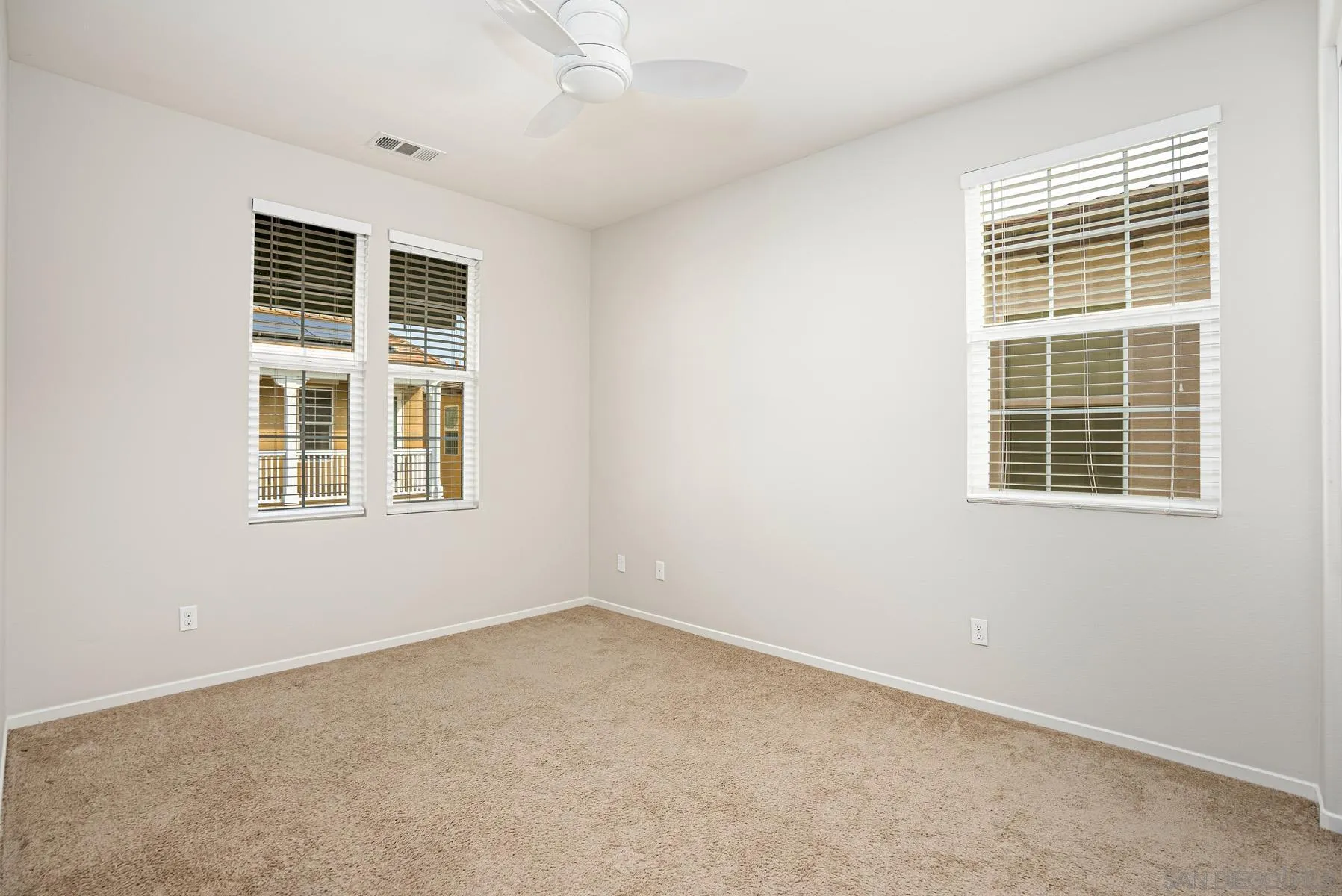 11355 Copperleaf