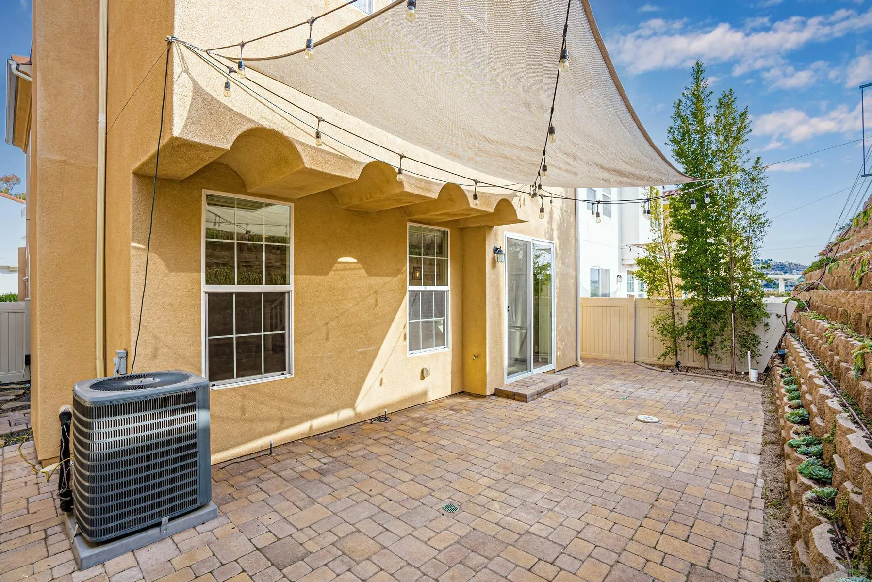 11355 Copperleaf