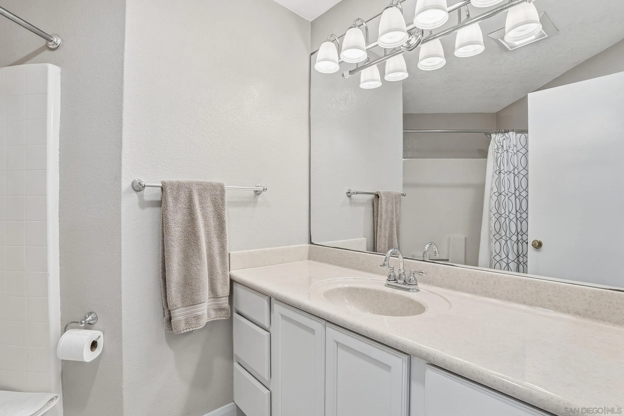 7228 Camino Degrazia Unit 275