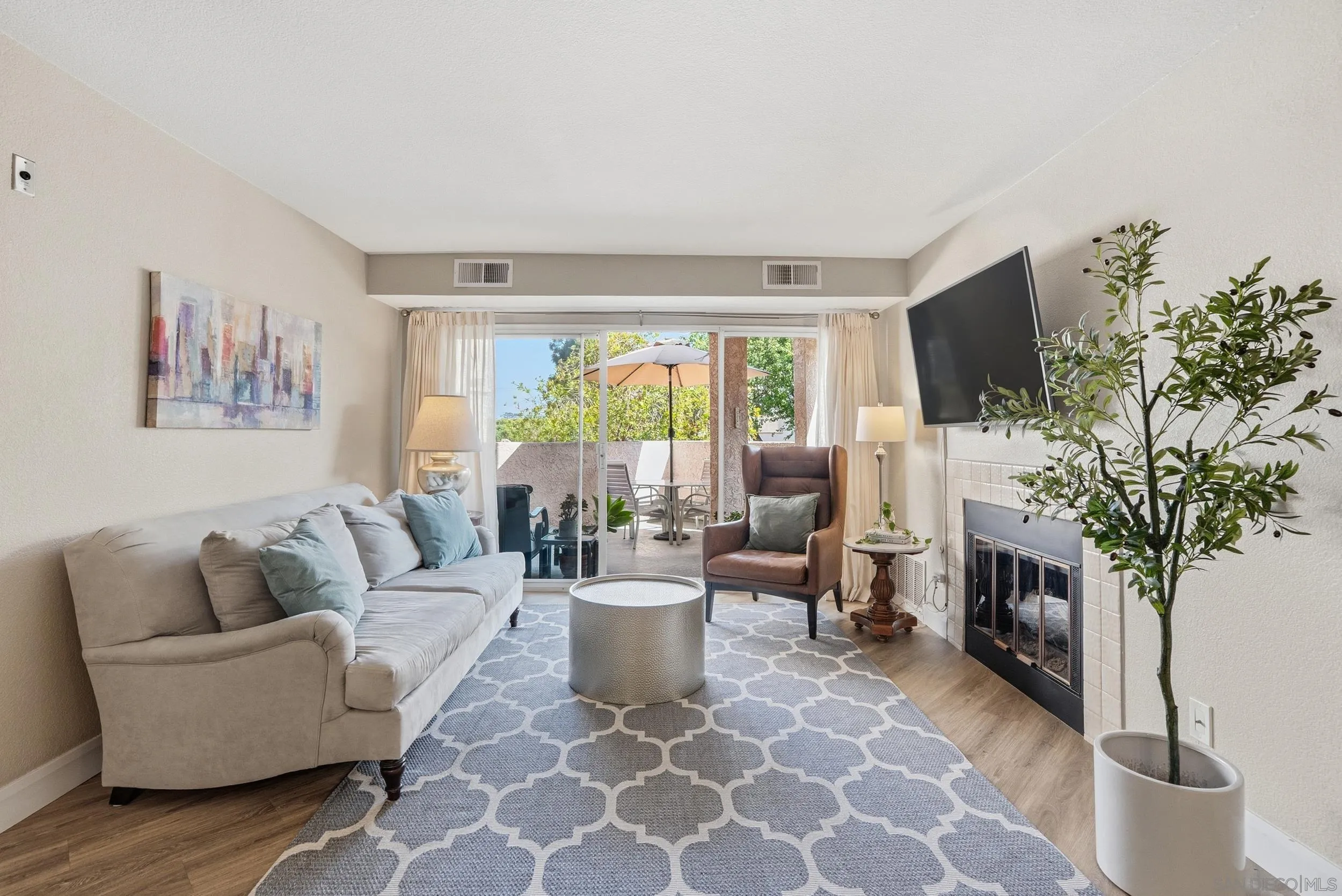 7228 Camino Degrazia Unit 275