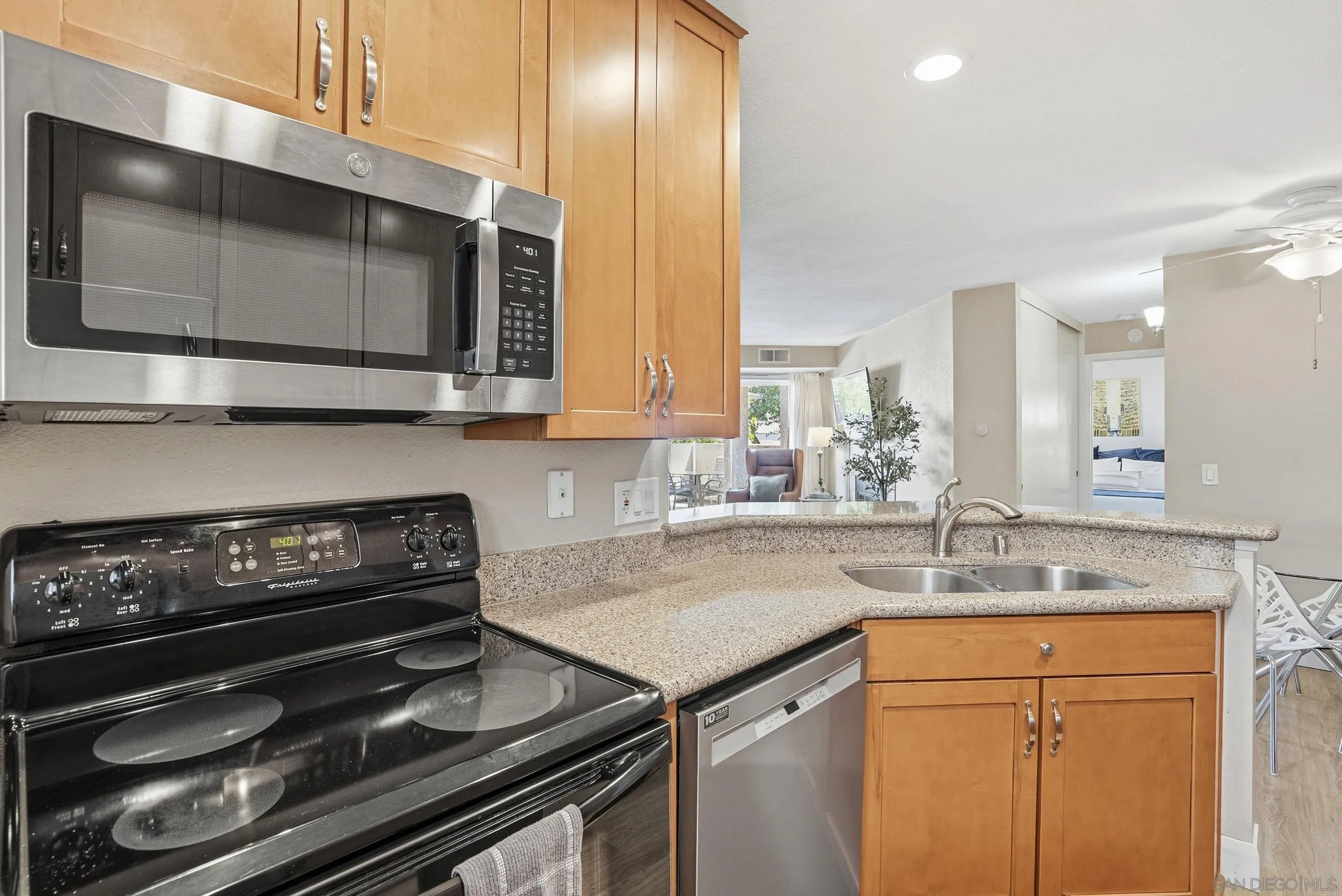 7228 Camino Degrazia Unit 275