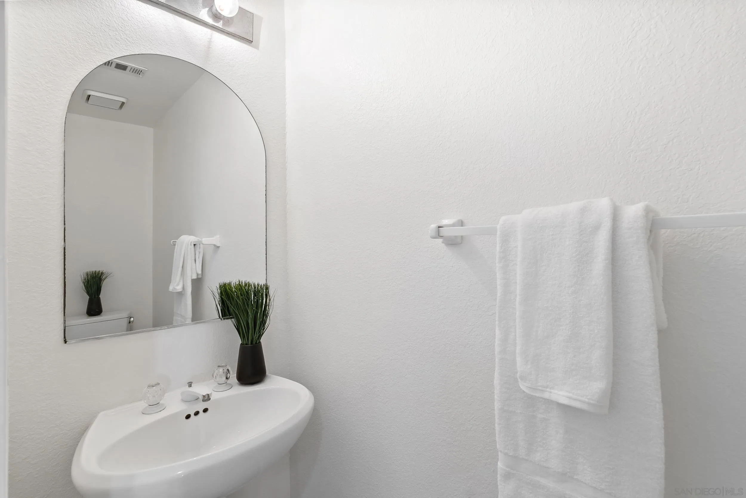 1362 Seacoast Dr Unit B