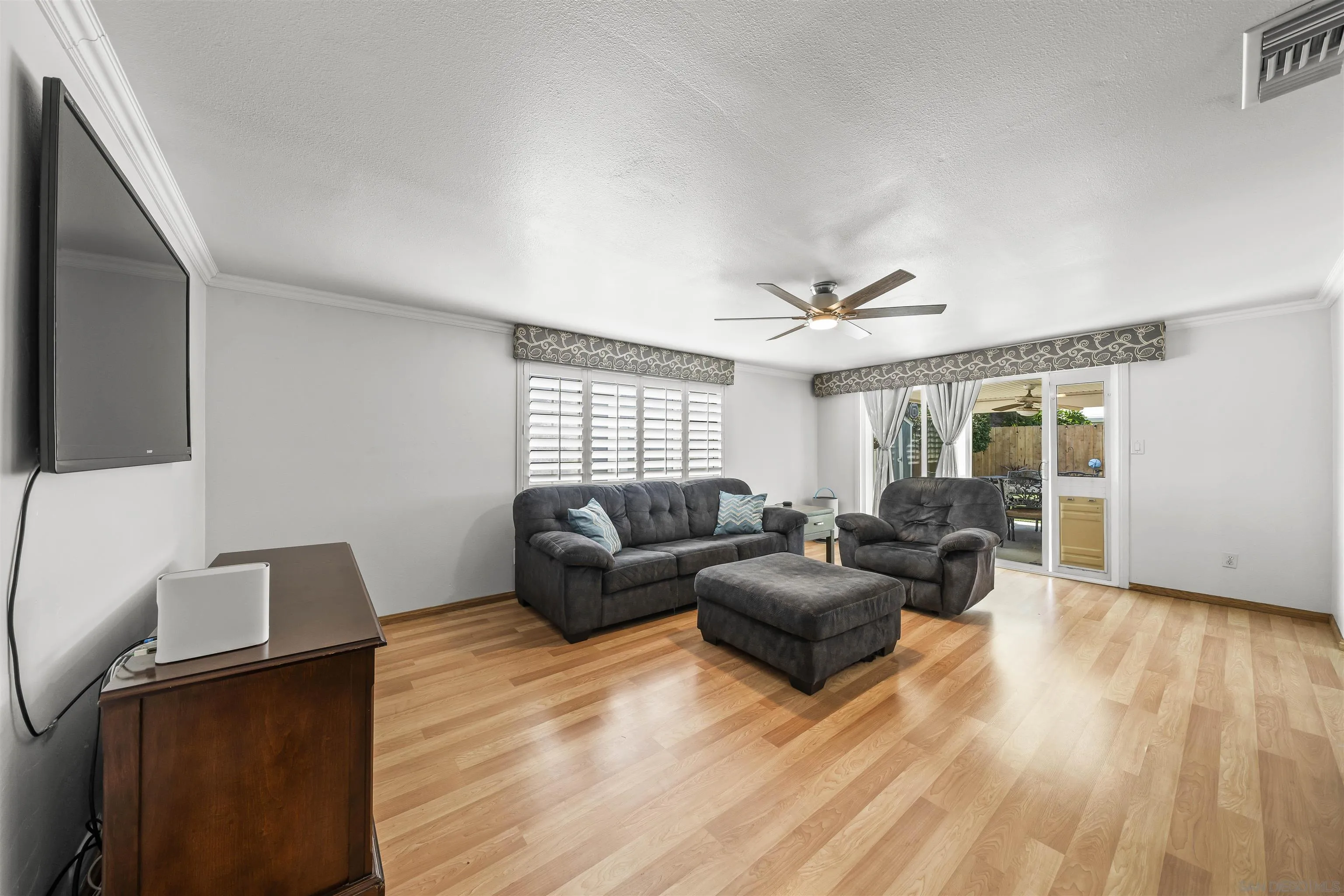 831 Hickory Ct.