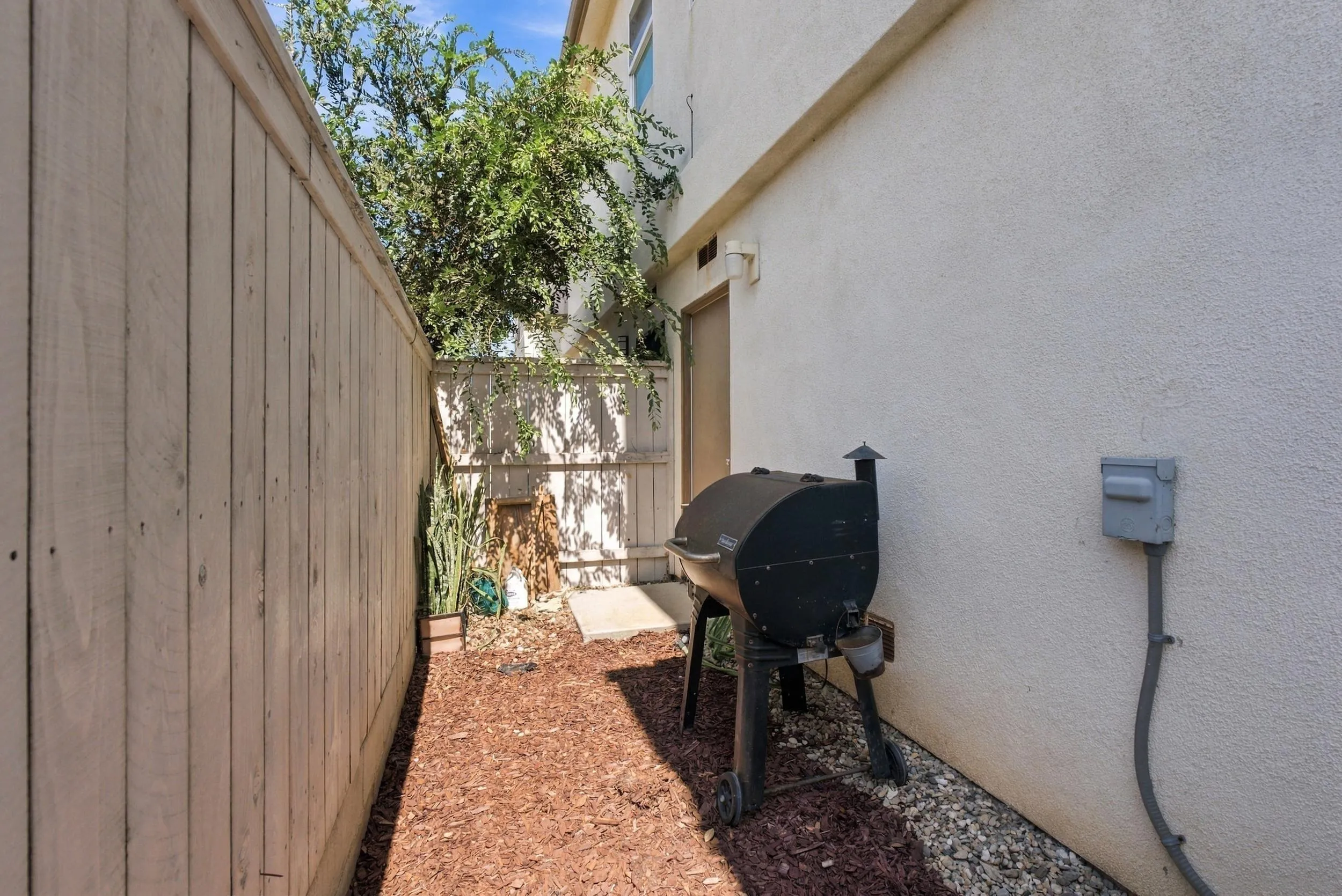 1329 Holly Avenue