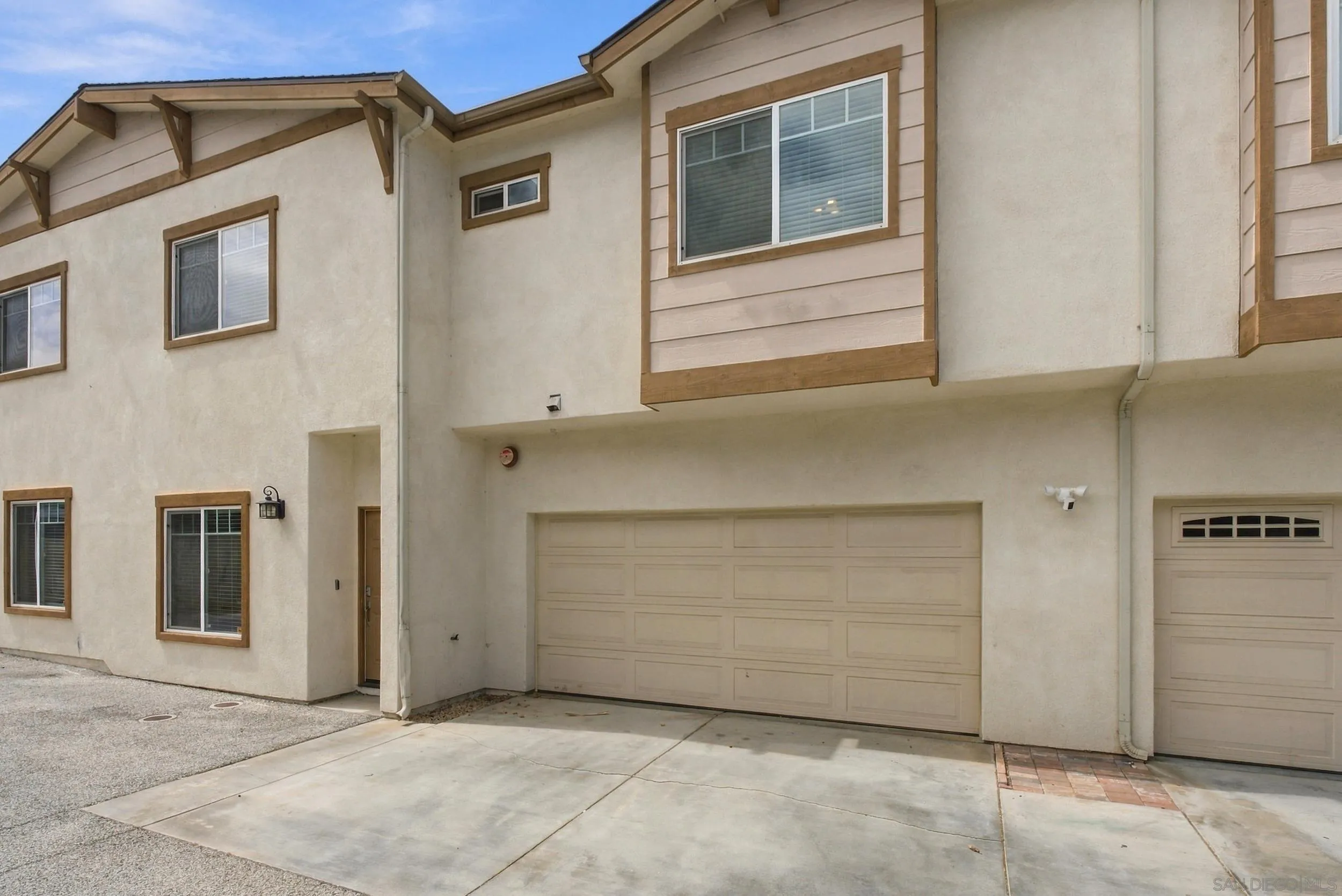 1329 Holly Avenue