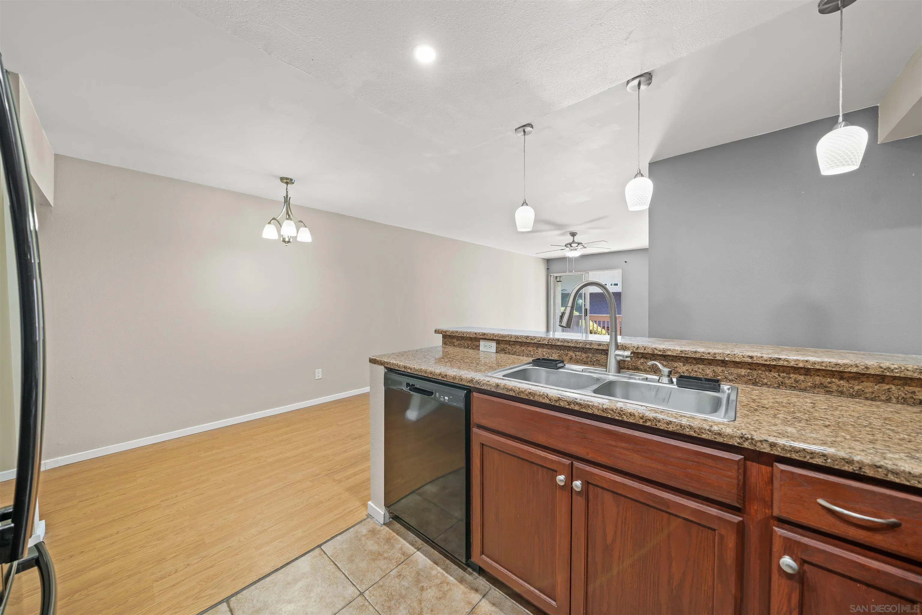 6131 Rancho Mission Rd Unit 113