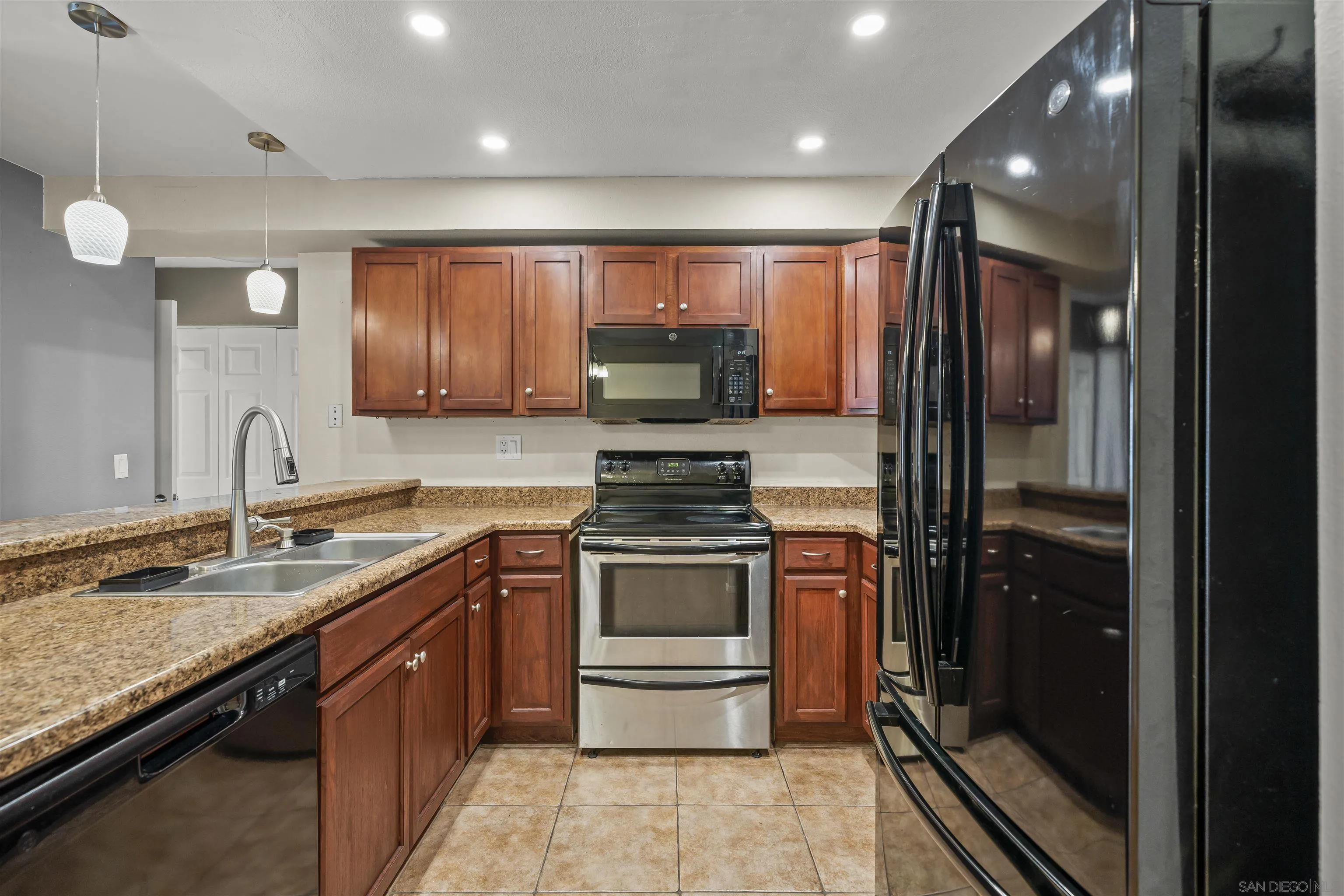 6131 Rancho Mission Rd Unit 113