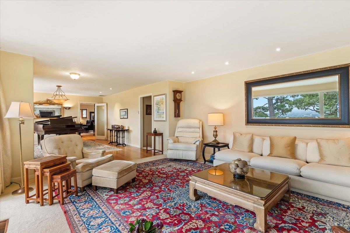 5 Walter Colton DR