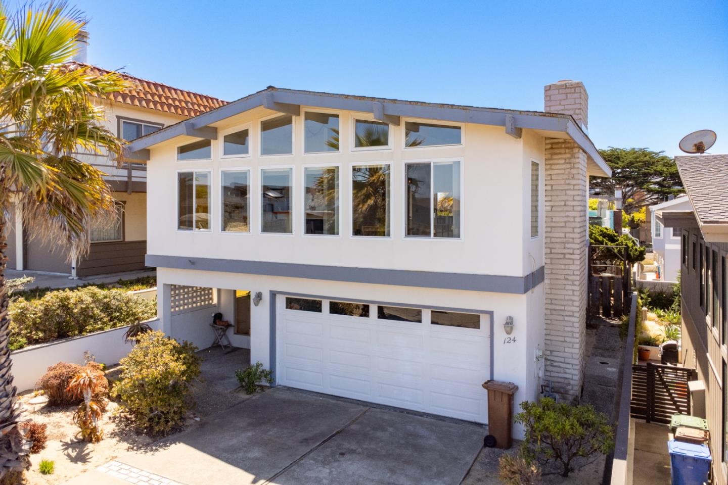 124 Seafoam Avenue