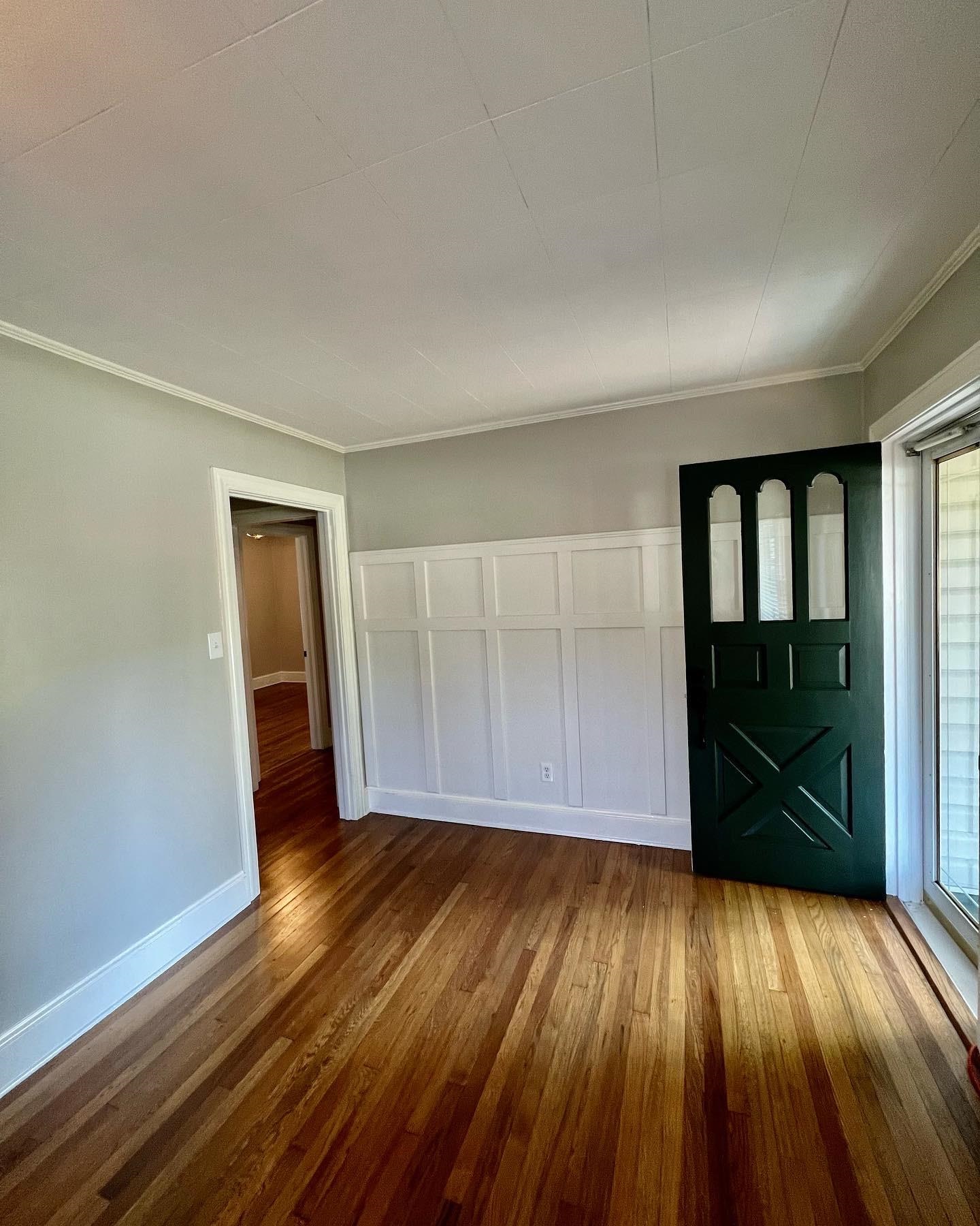 111 S Oakleaf Drive