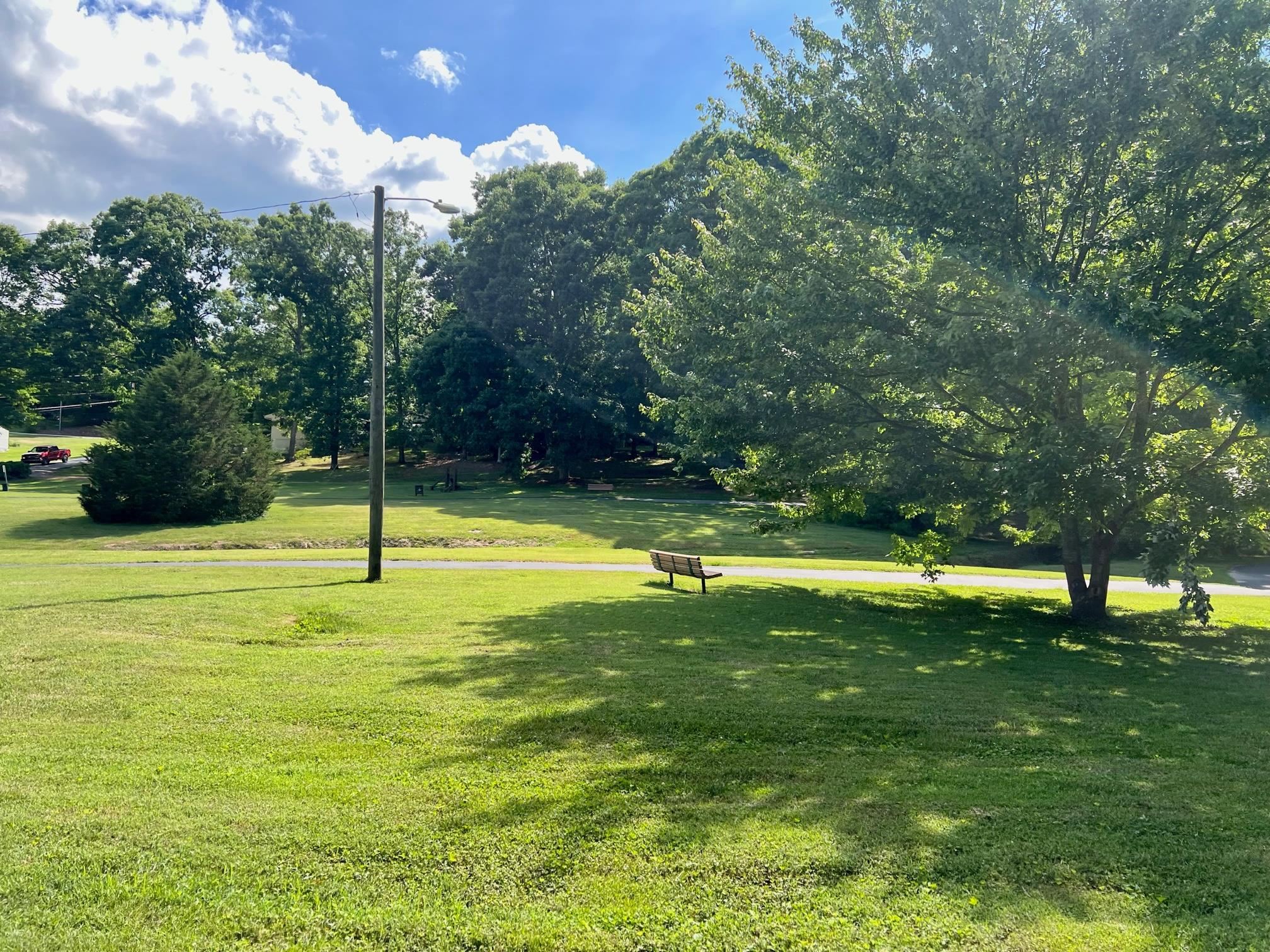 111 S Oakleaf Drive