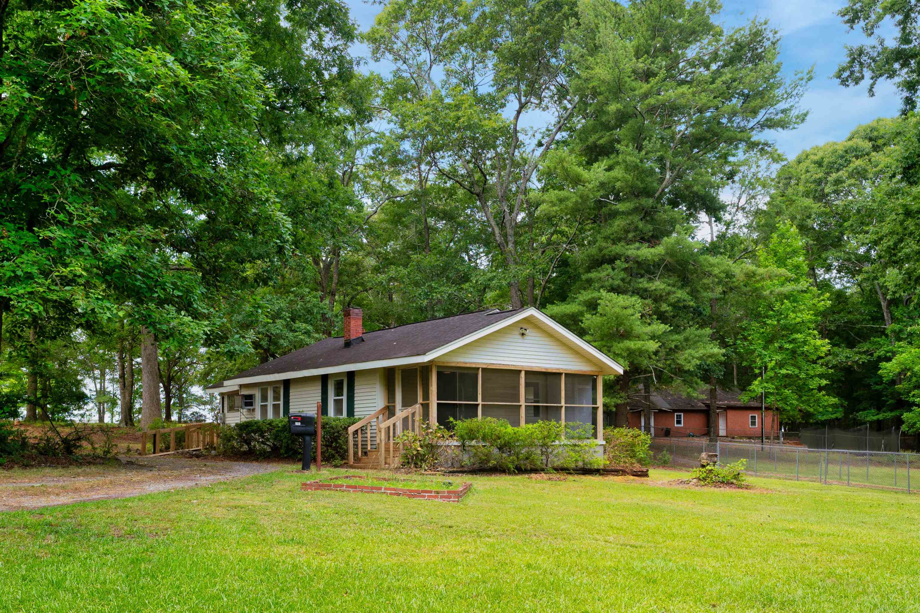 523 Edwards Road